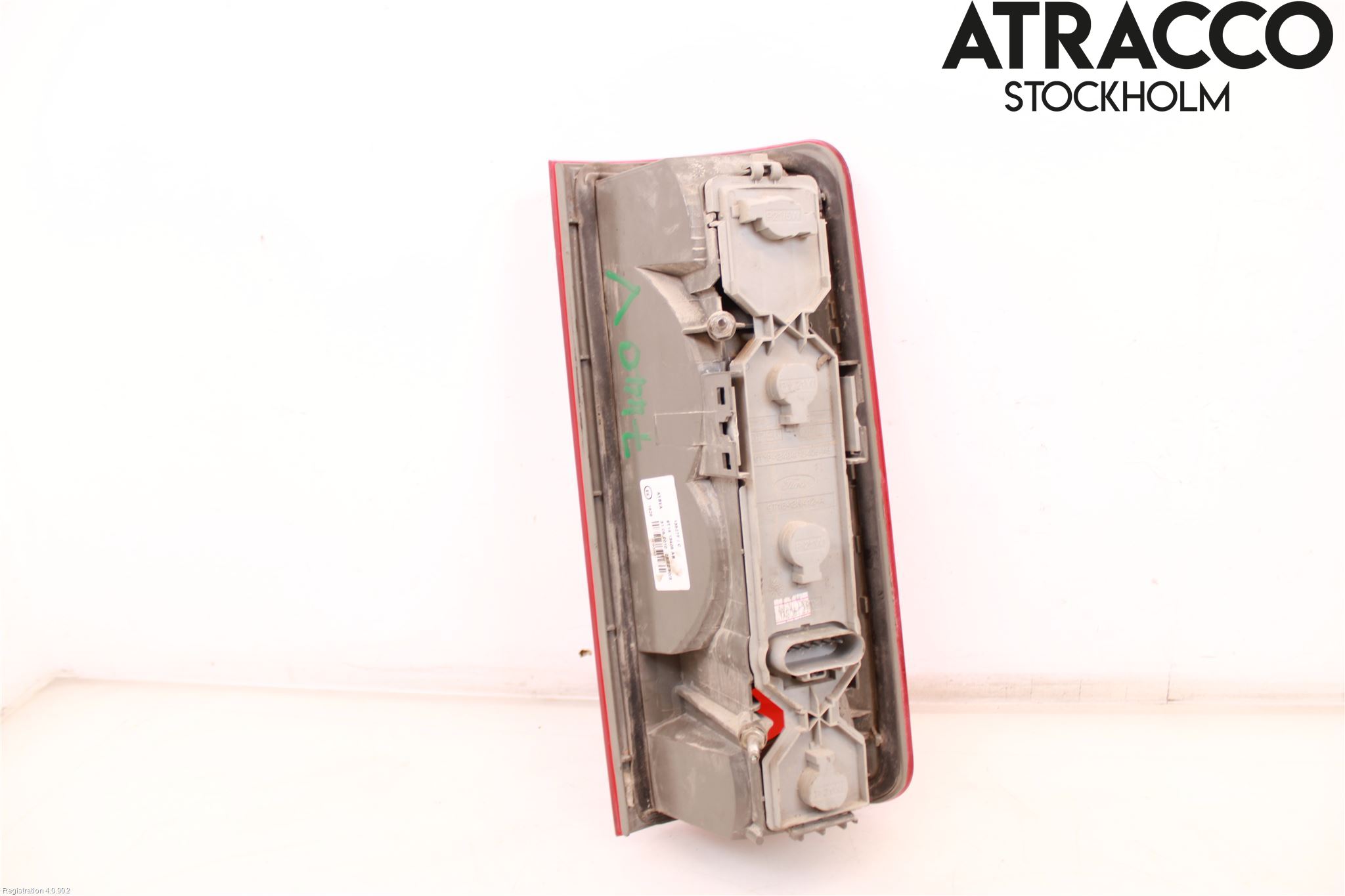 Ford TRANSIT CONNECT 03-08 Baklykt Venstre