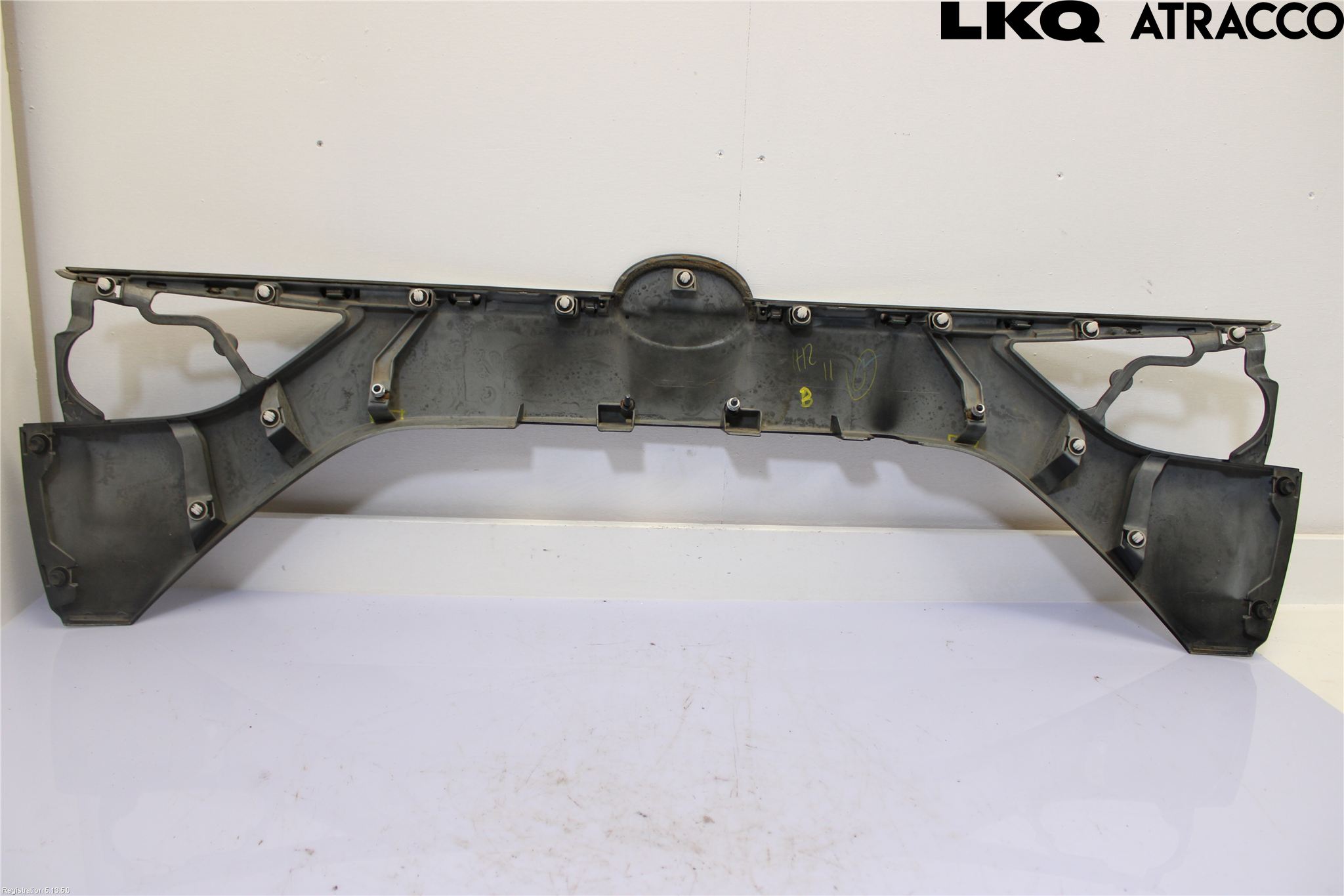 Toyota AVENSIS 16-18 Refleksplate - Skiltplate