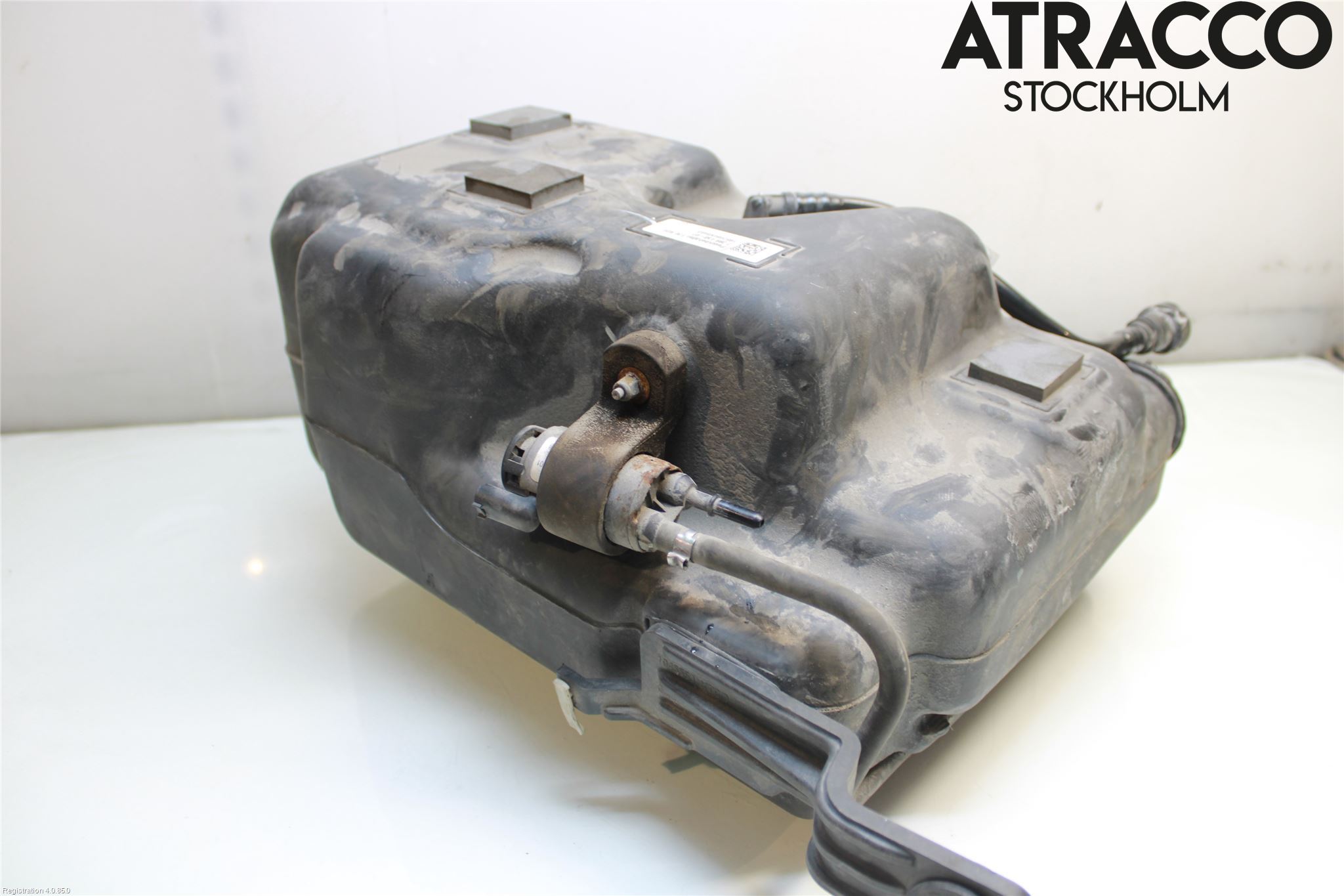 BMW 3 F30/F31/F80 12-19 Adblue Tank