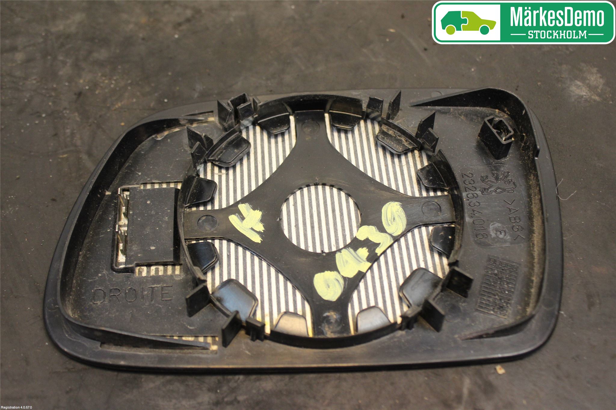 Peugeot 307     05-08 Speil Glass H