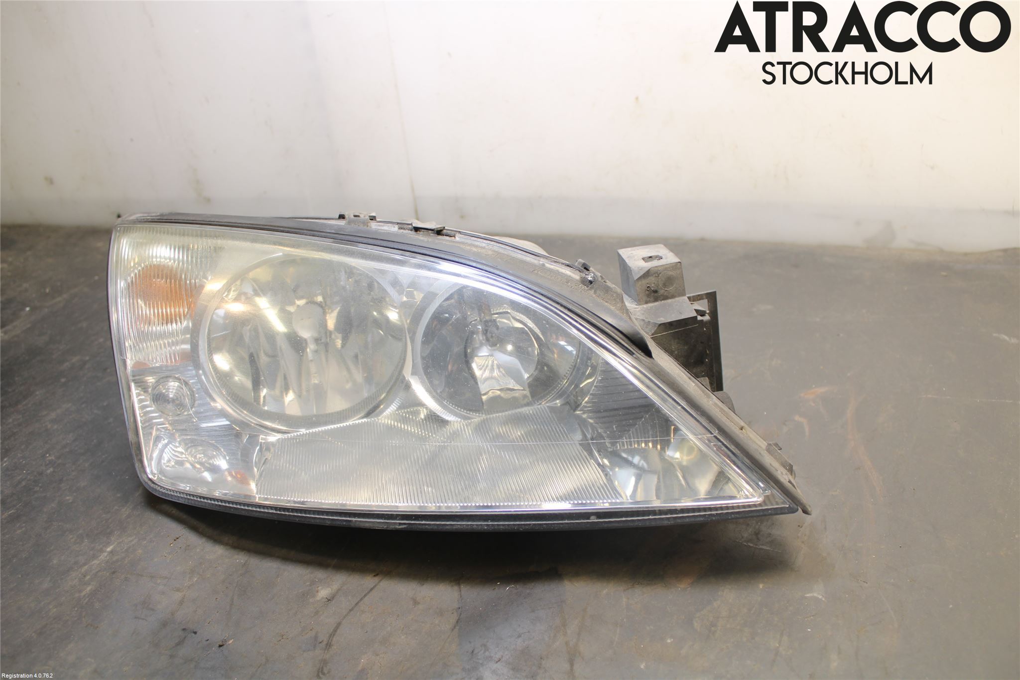 Ford MONDEO     01-06 Frontlykt Høyre