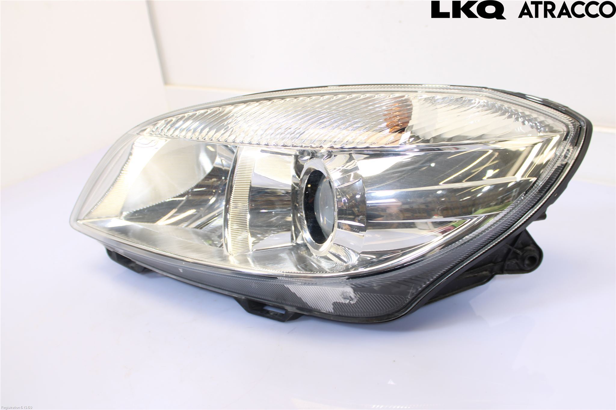 Skoda FABIA 07-14 Frontlykt Venstre