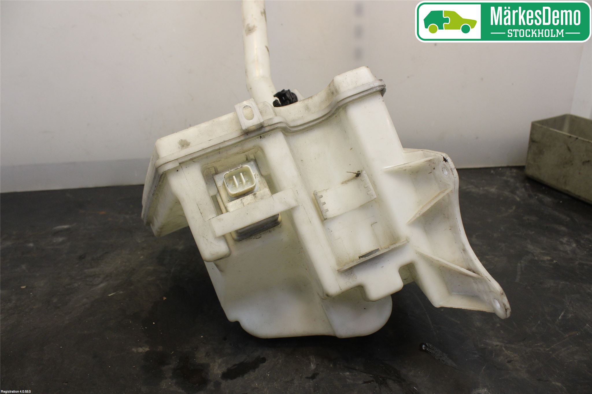Toyota VERSO 09-18 Spylerbeholder Frontrute-Lykte