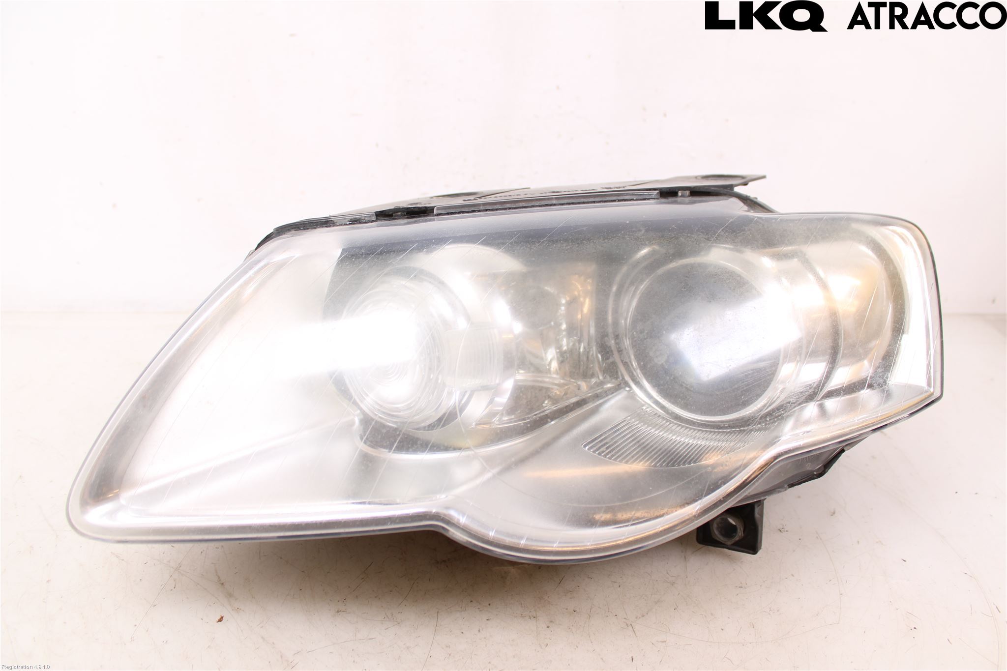 Volkswagen VW PASSAT 05-11 Frontlykt Venstre