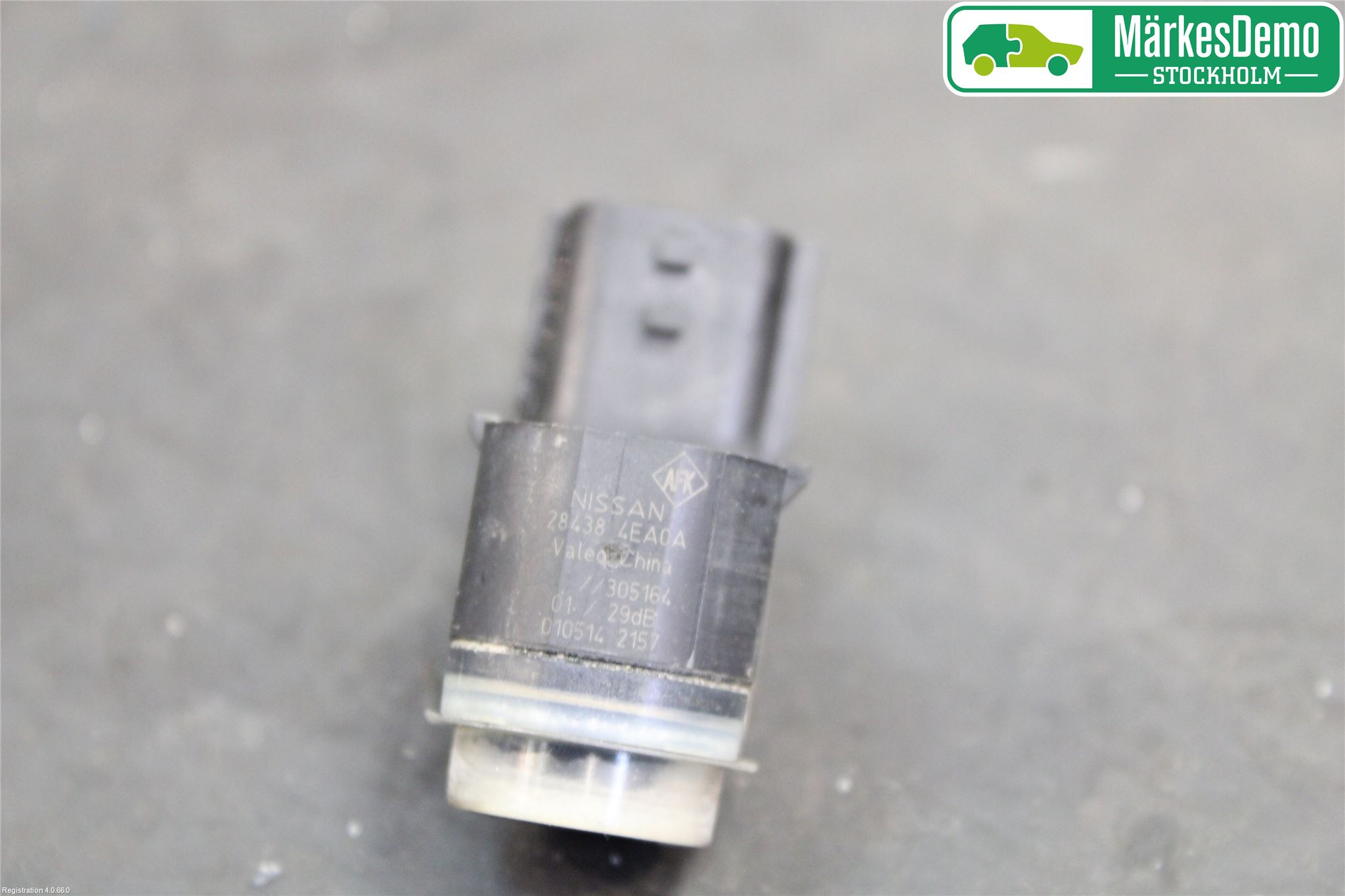 Nissan QASHQAI 14-17 Sensor Parkering Front