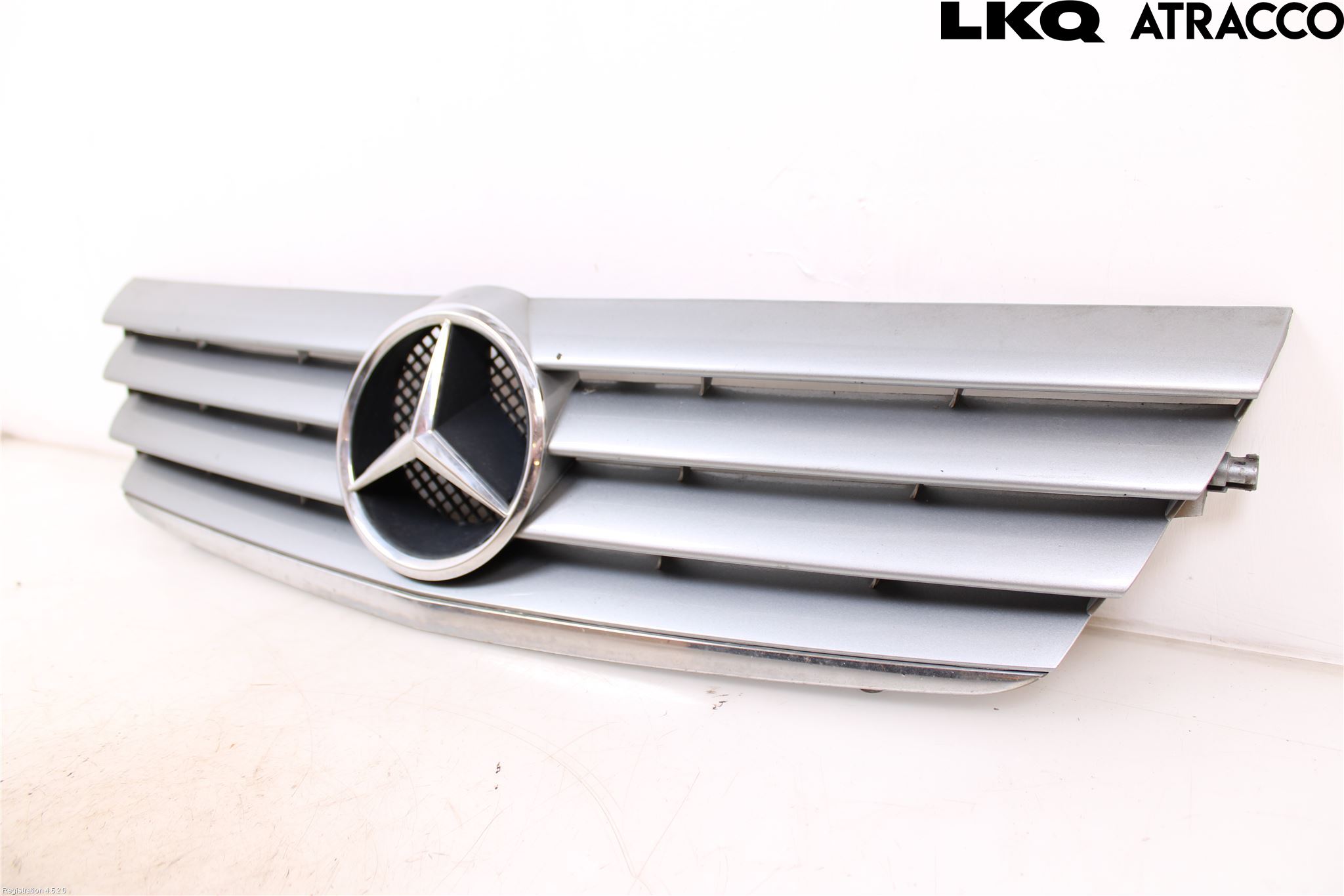 Mercedes-Benz MB C (203) 00-07 Grill Komplett
