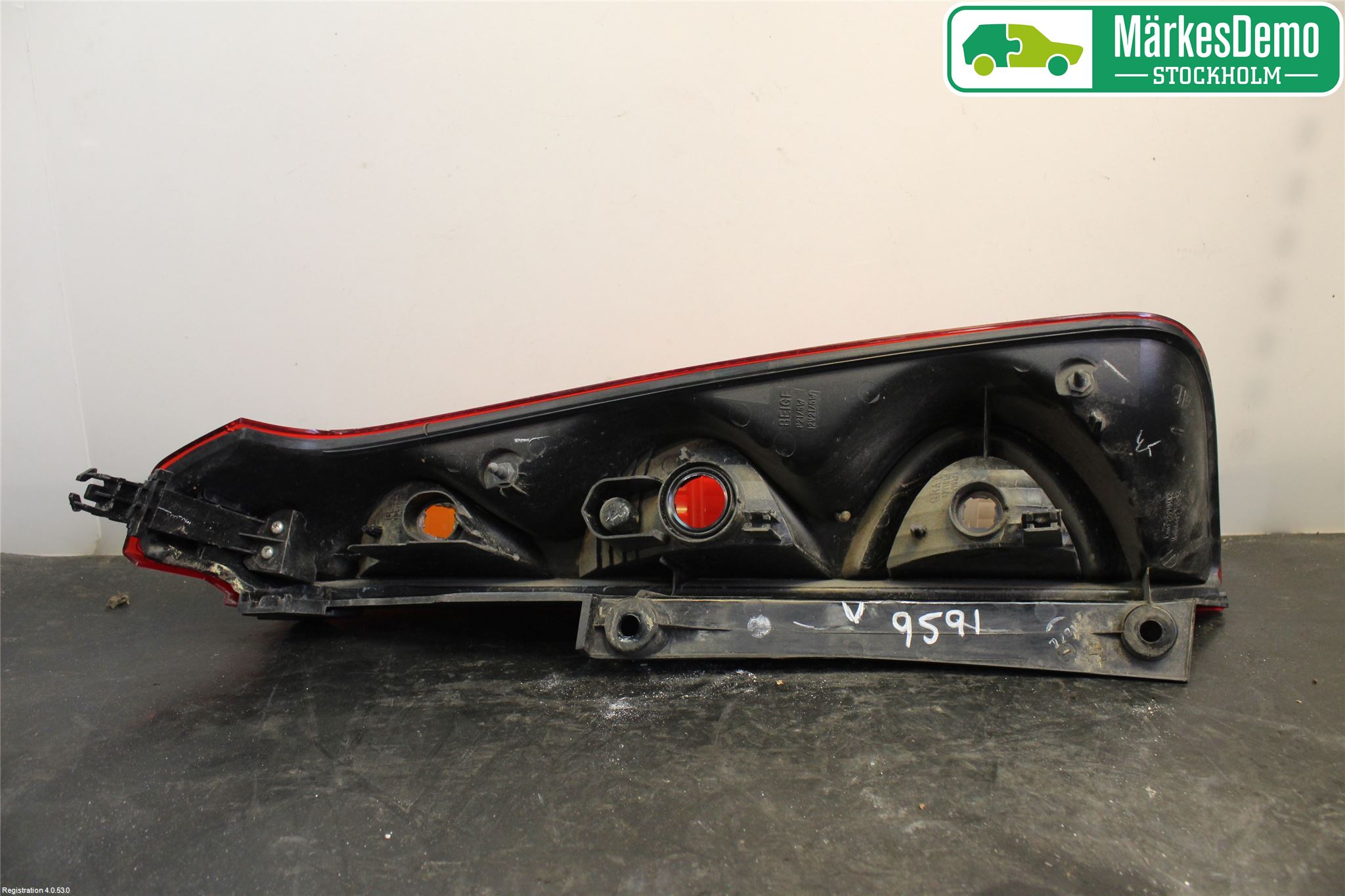 Nissan NOTE E11 06-14 Baklykt Venstre