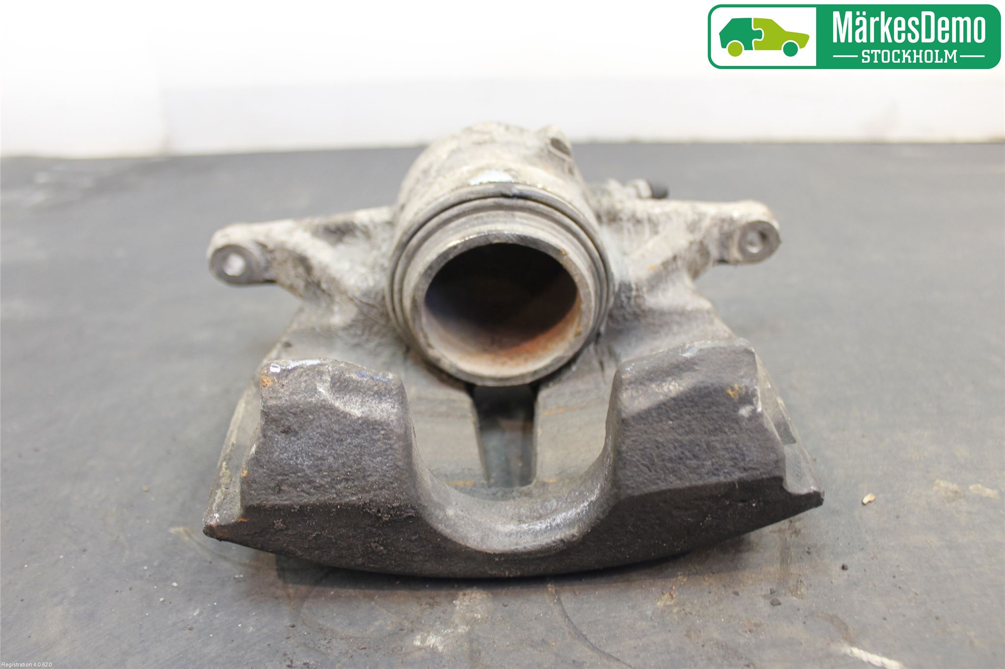 Volkswagen VW PASSAT 15-19 Bremsecaliper Foran Høyre