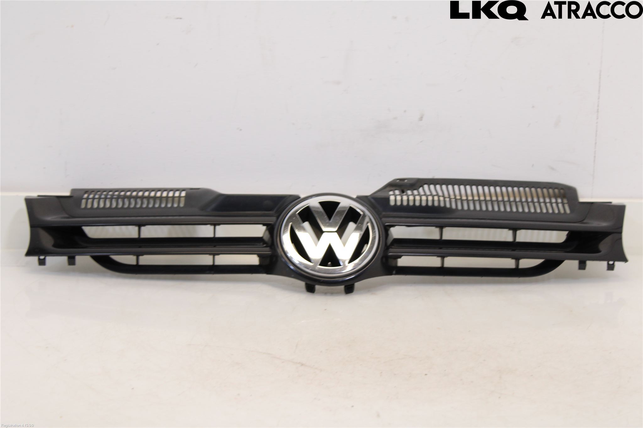 Volkswagen VW GOLF V 04-09 Grill Komplett