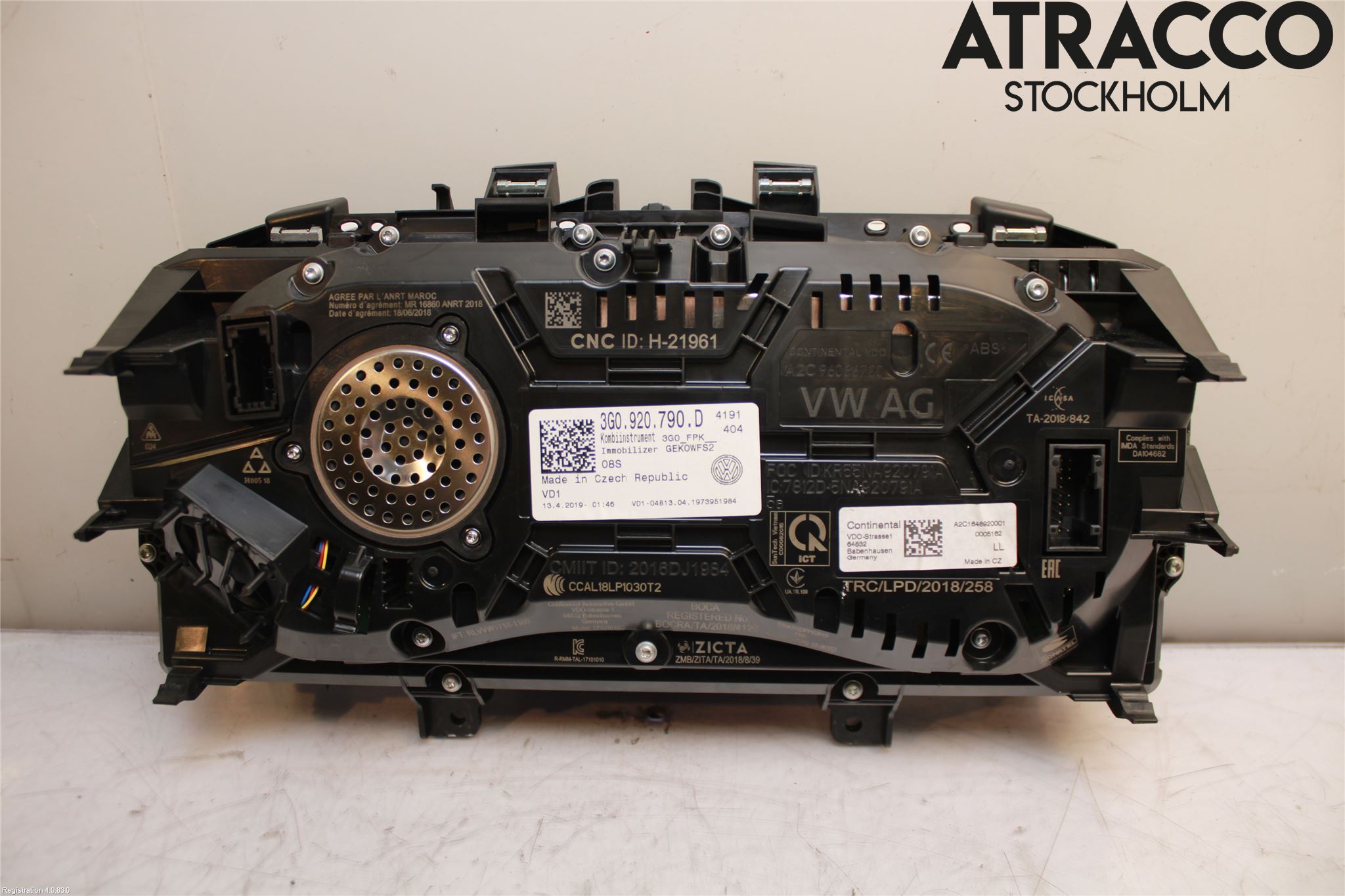Volkswagen VW PASSAT 15-19 Instr Kombinert