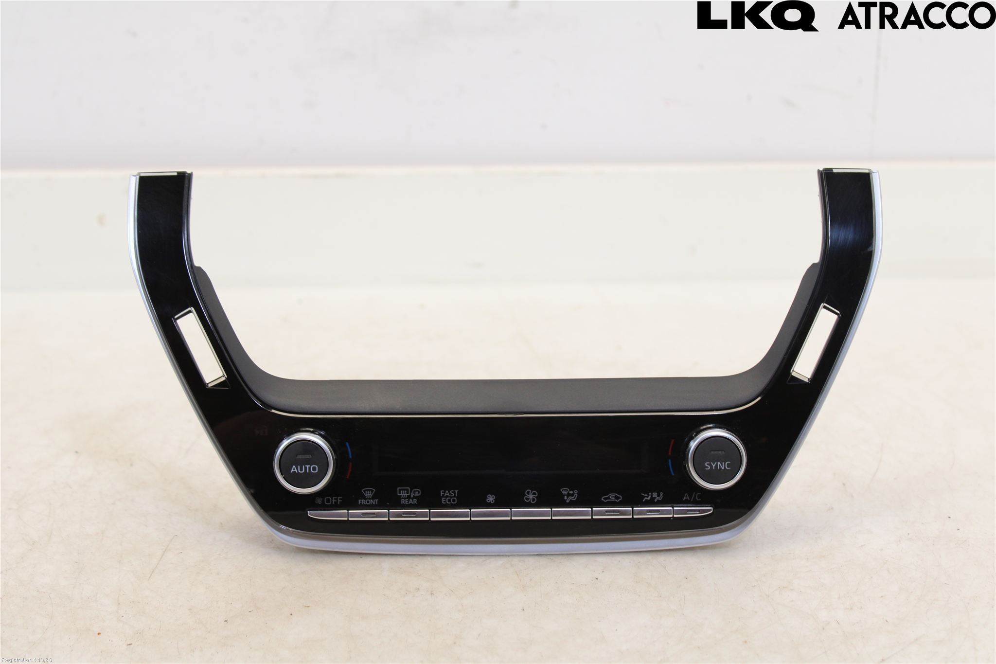 Toyota COROLLA CROSS XG10 22- Varme Ac Betjening-Display