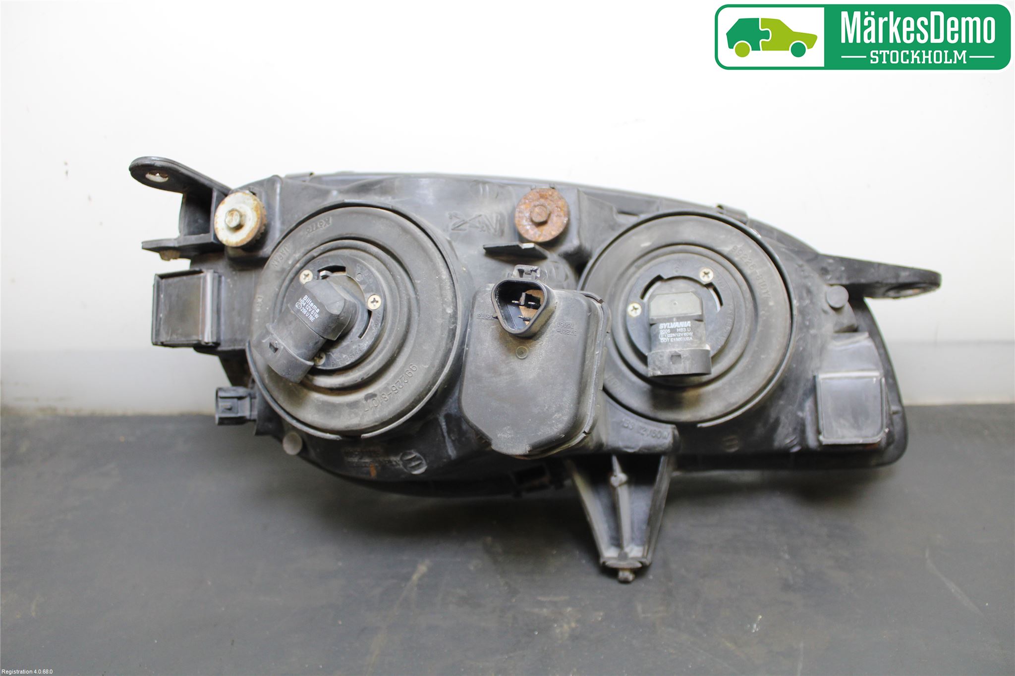 Toyota COROLLA 98-01 Frontlykt Venstre