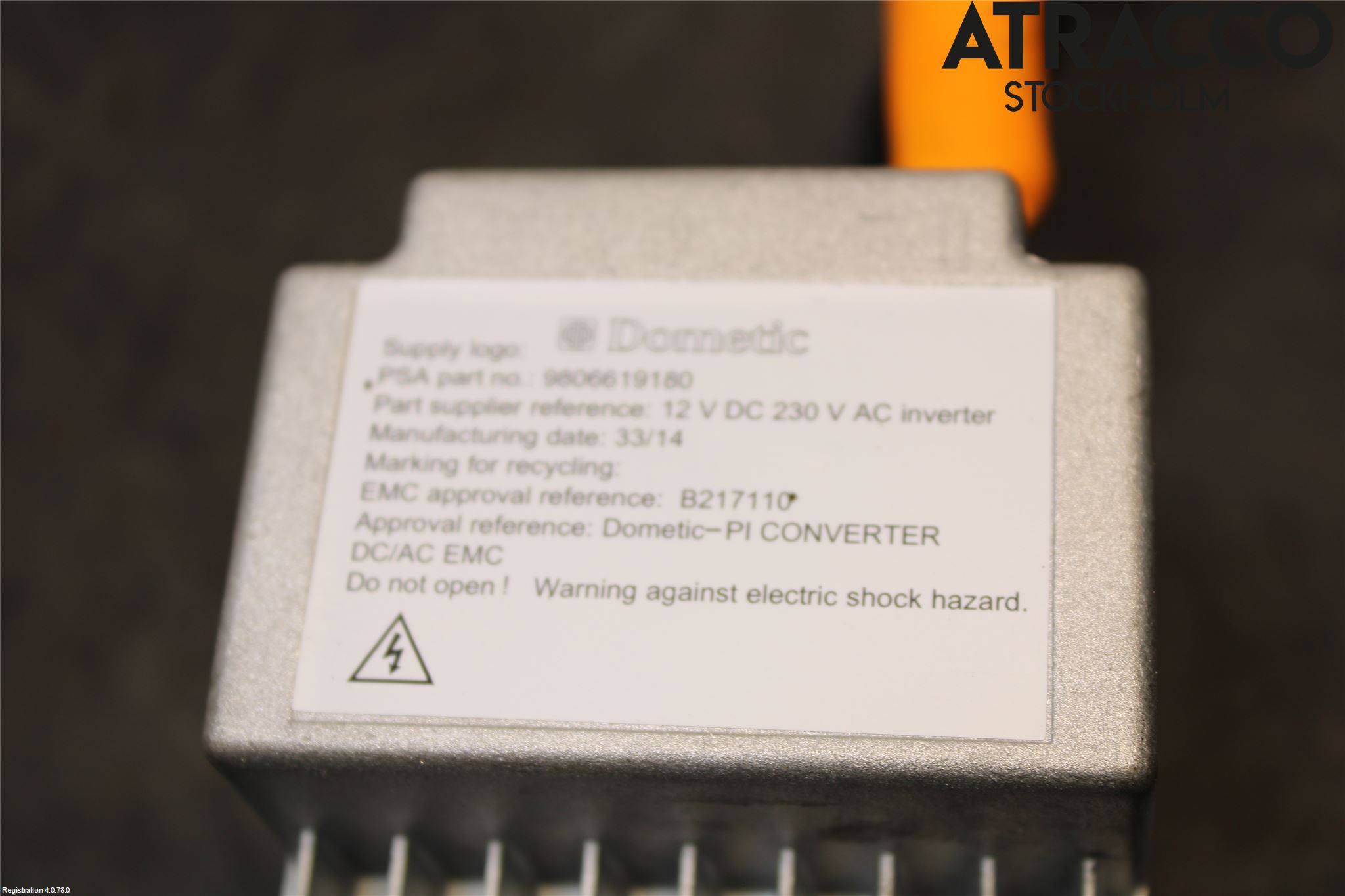 Peugeot 308 14-21 Inverter 12-)220V