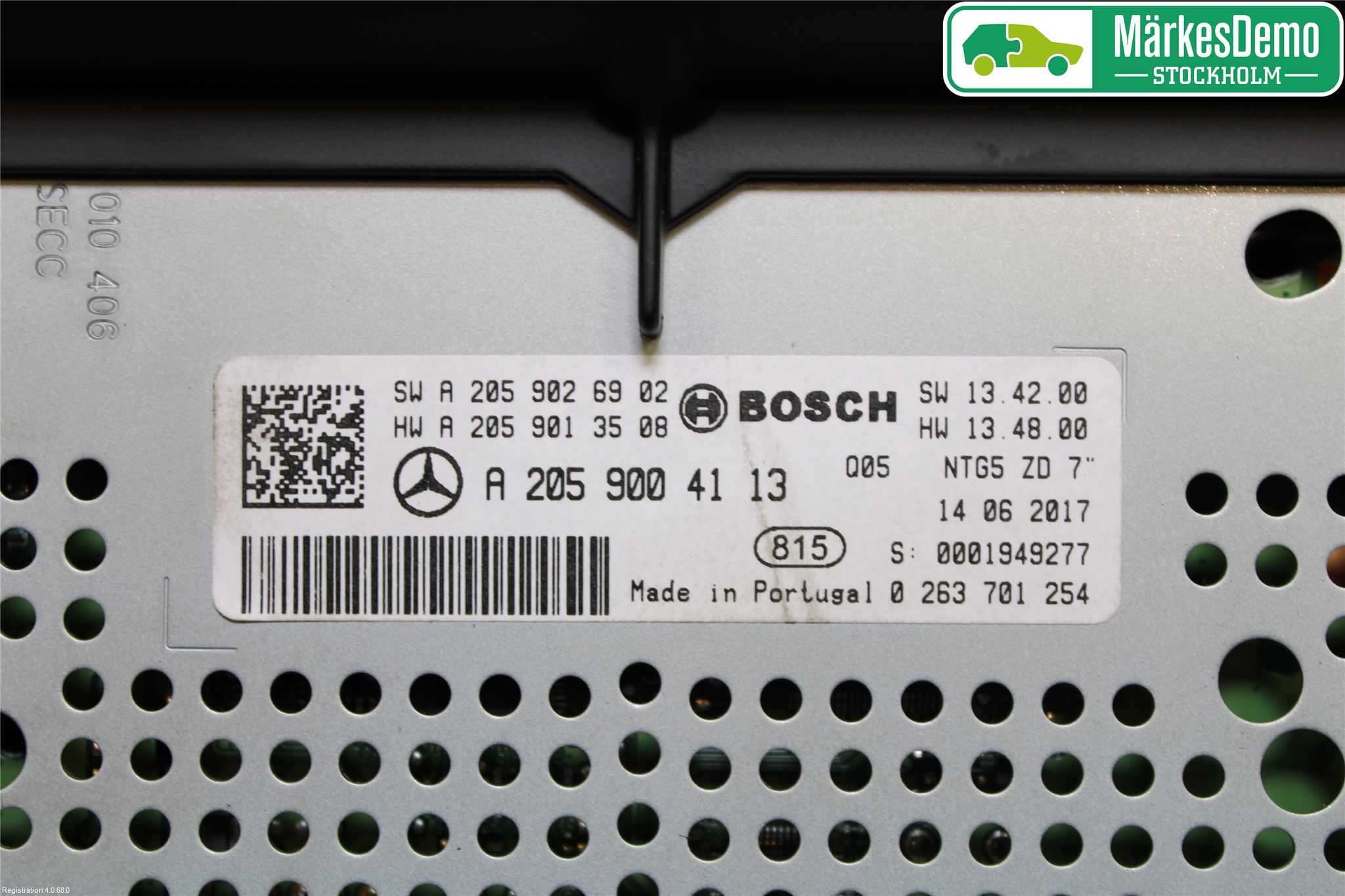 Mercedes-Benz MB C-KLASS (W205) 14-21 Stereo Radio Med Cd