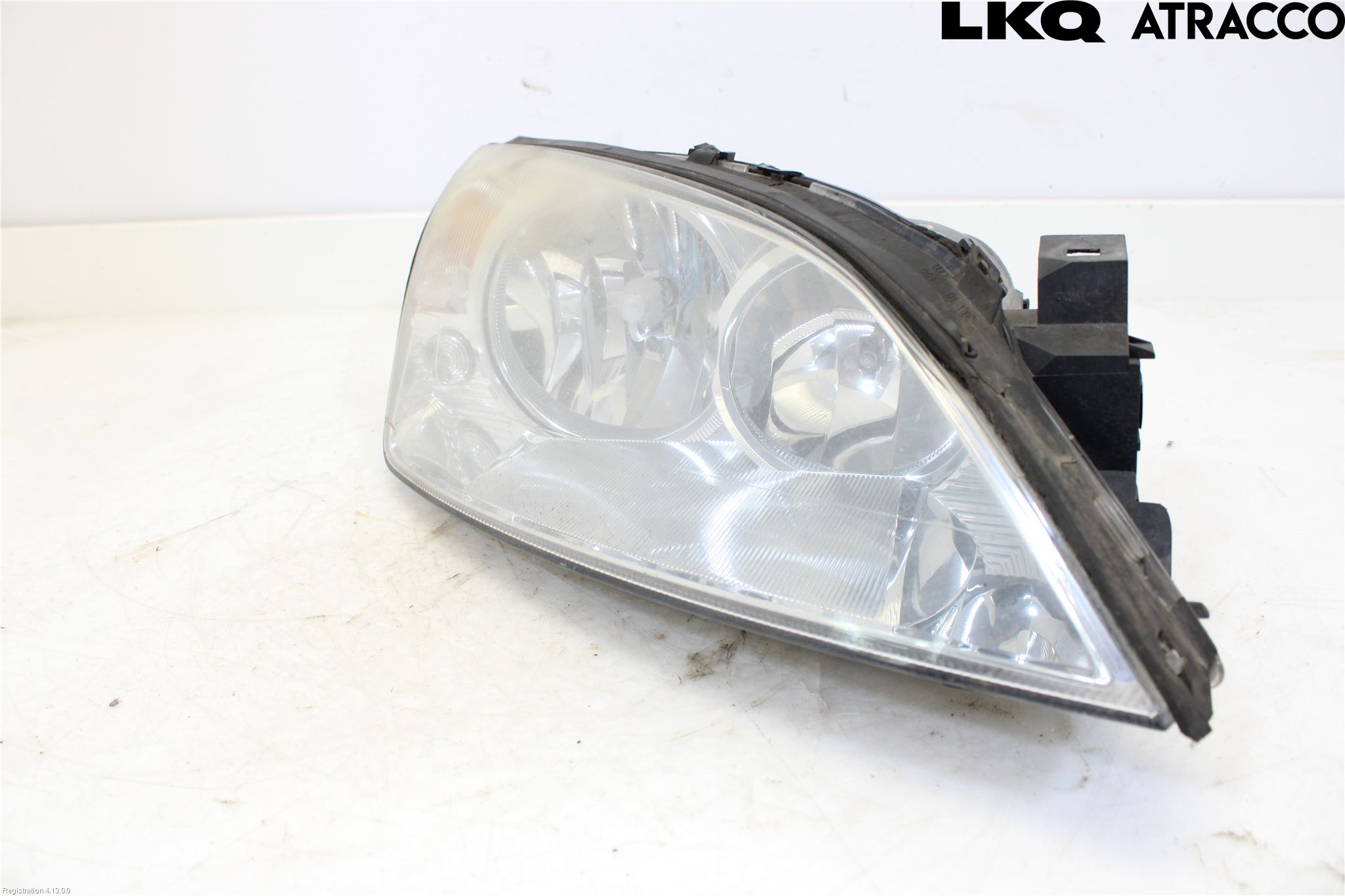 Ford MONDEO     01-06 Frontlykt Høyre
