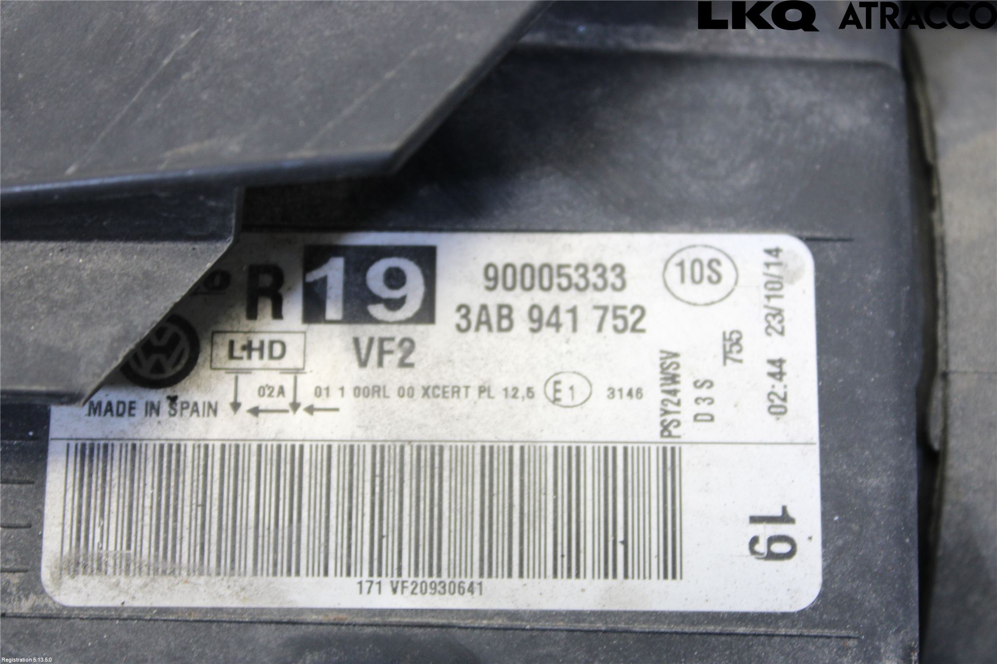 Volkswagen VW PASSAT 11-14 Frontlykt Høyre