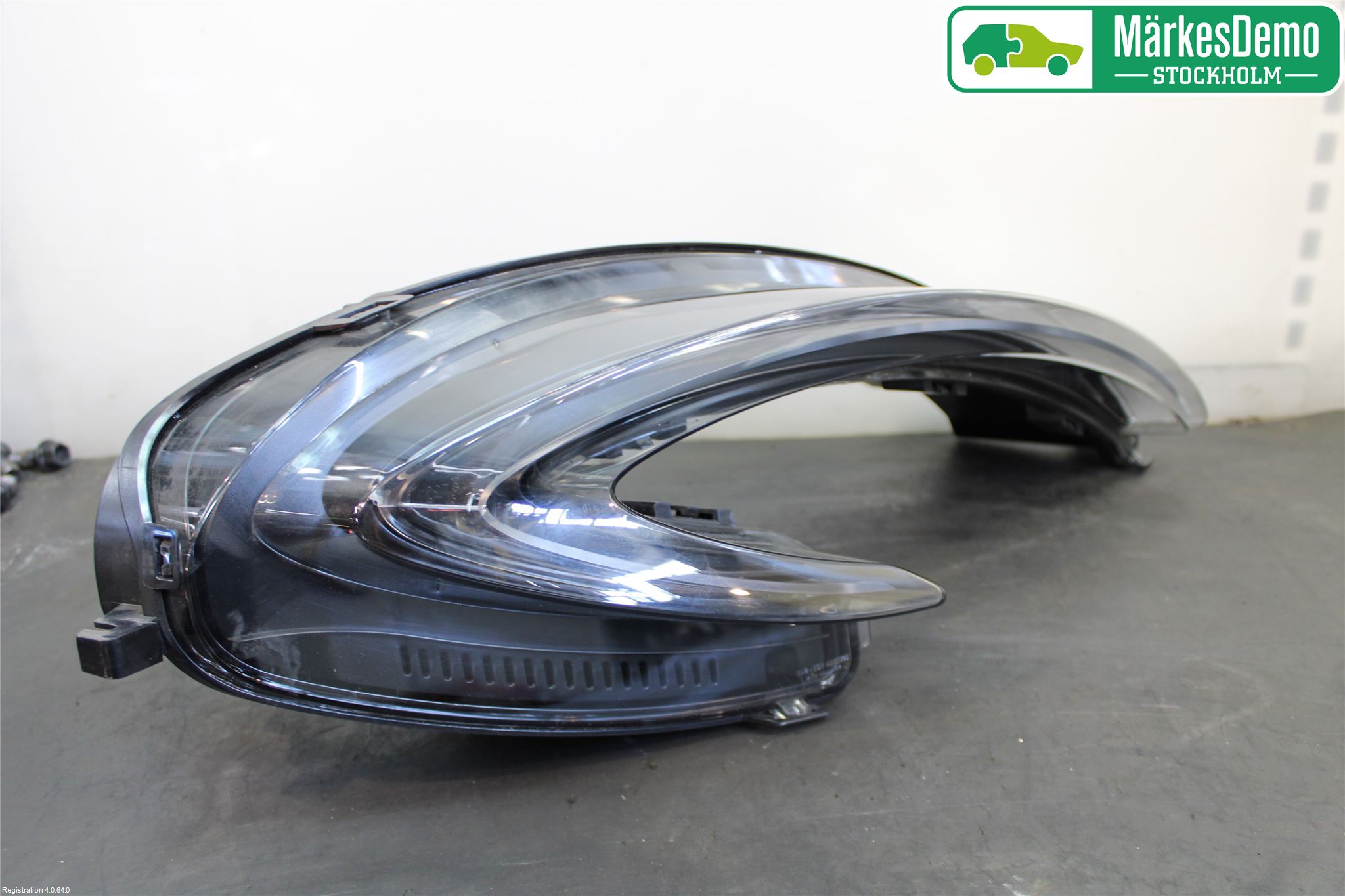McLAREN Baklykt Venstre