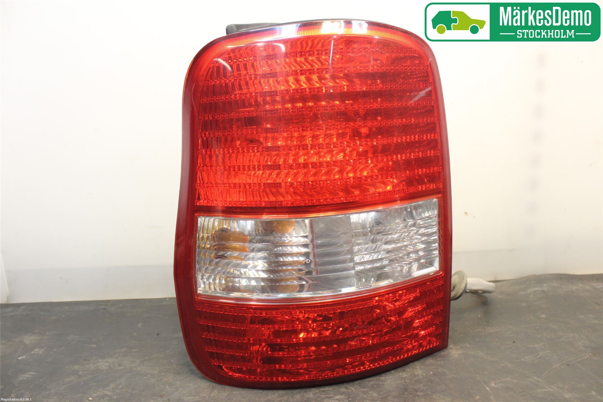 Kia CARNIVAL Baklykt Venstre