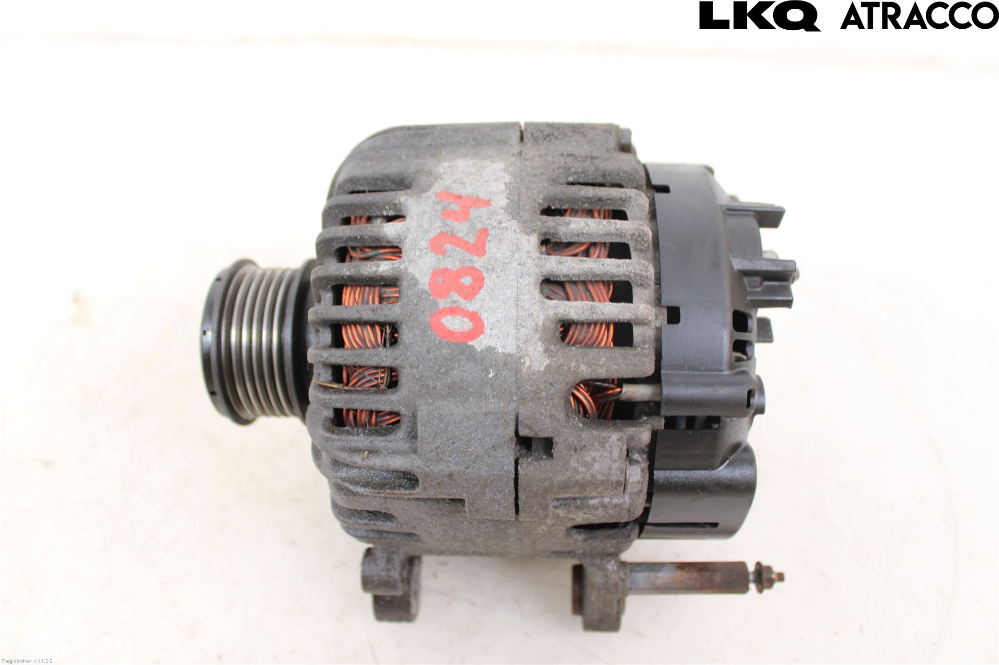 Volkswagen VW CADDY      04-10 Dynamo