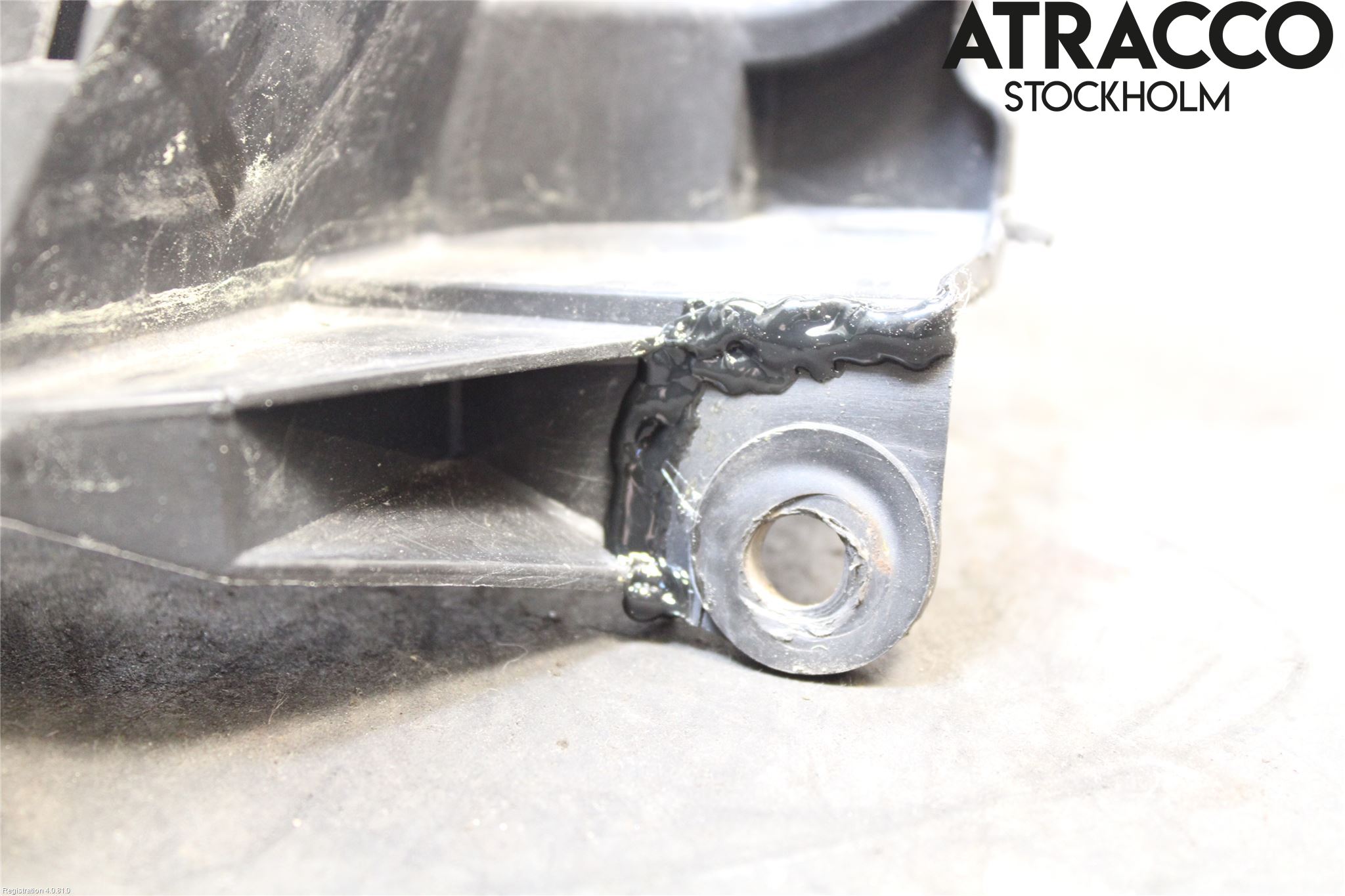 Nissan ALMERA    00-06 Frontlykt Venstre