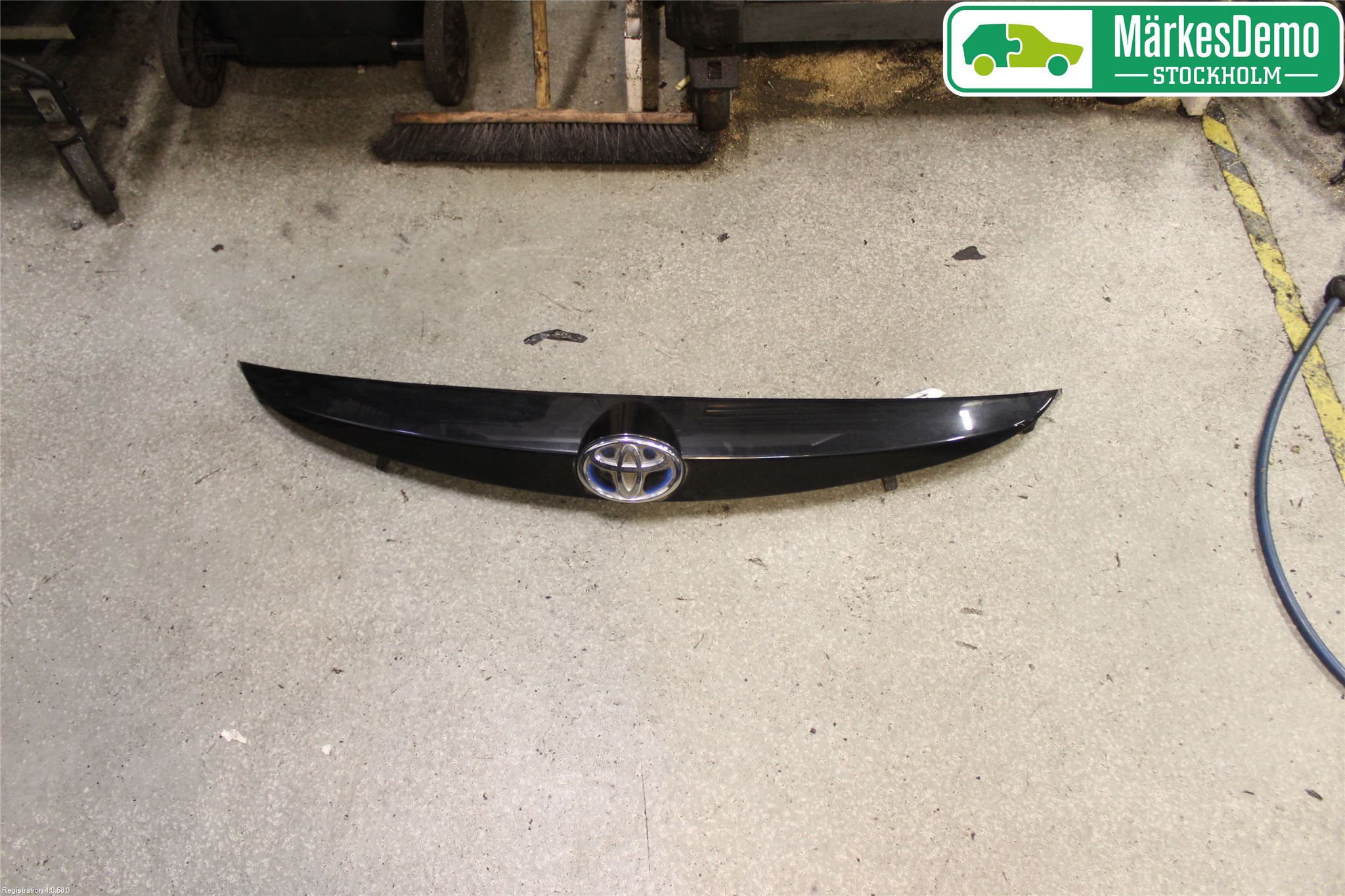 Toyota AURIS 13-19 Refleksplate - Skiltplate