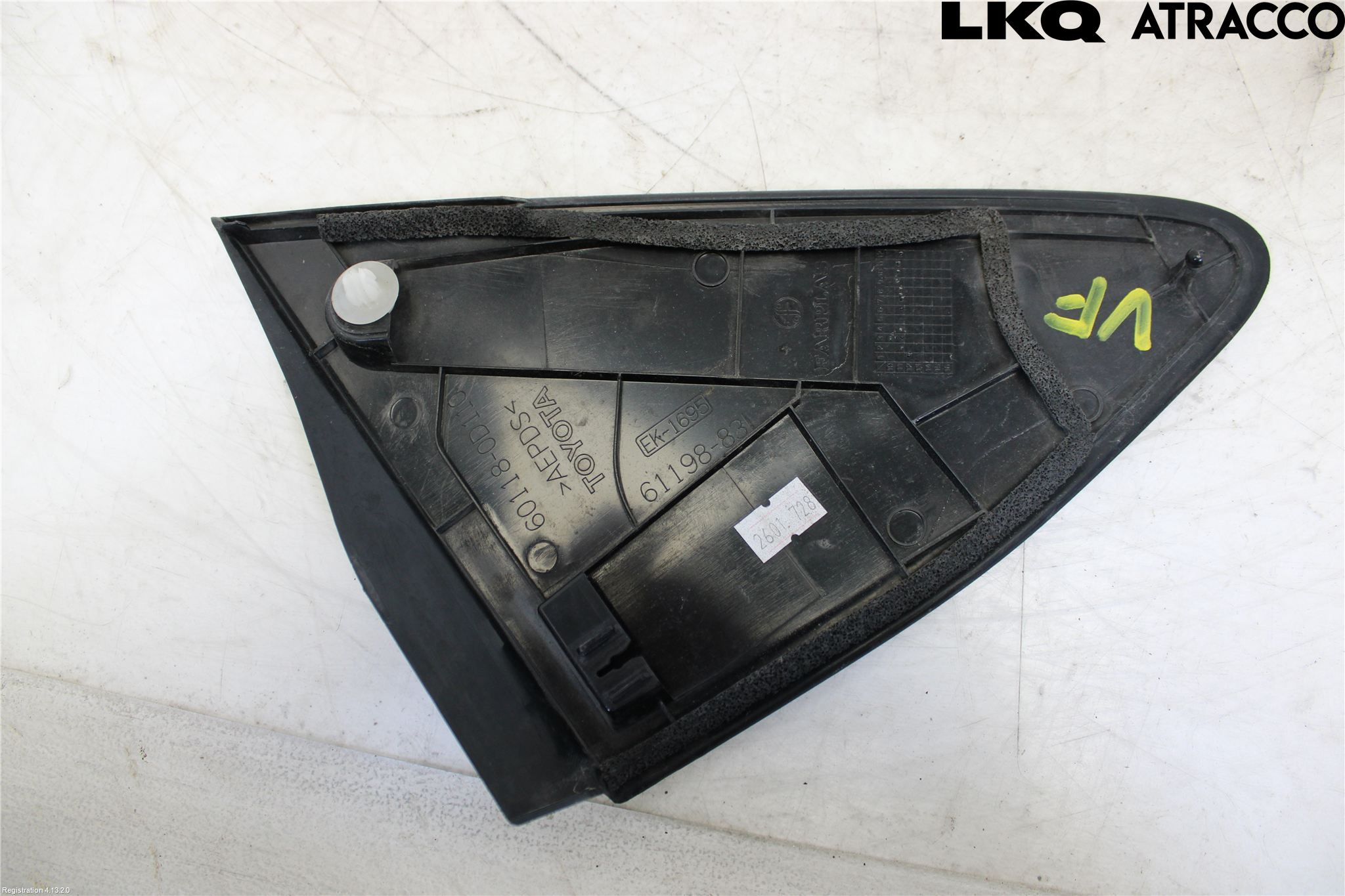 Toyota YARIS XP130 12-14 Tackplast Front