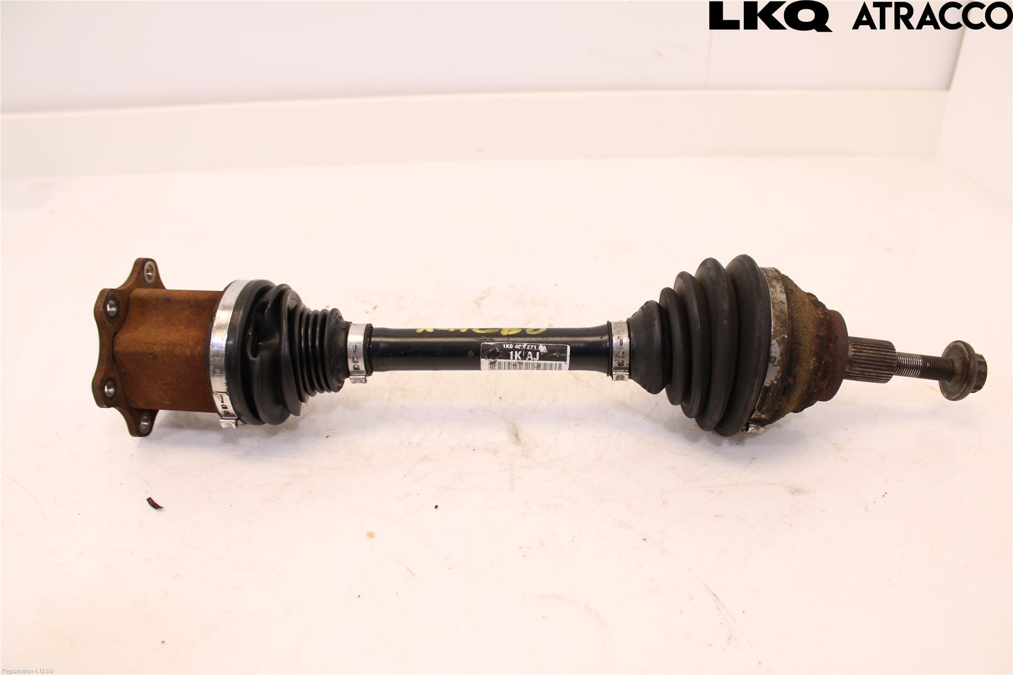 Volkswagen VW PASSAT 05-11 Drivaksel Foran Kompl Venstre