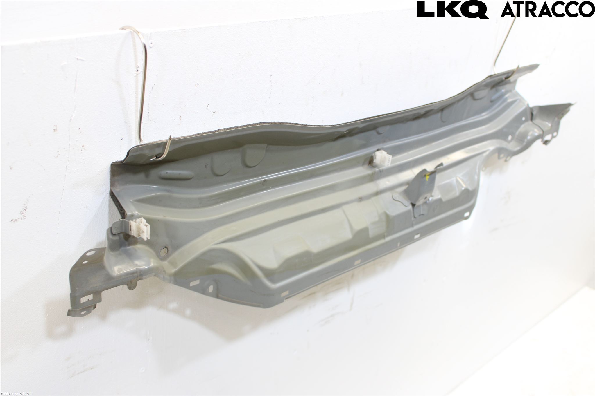 Toyota YARIS XP21 20- Visker Deksel-Grill-Under Frr