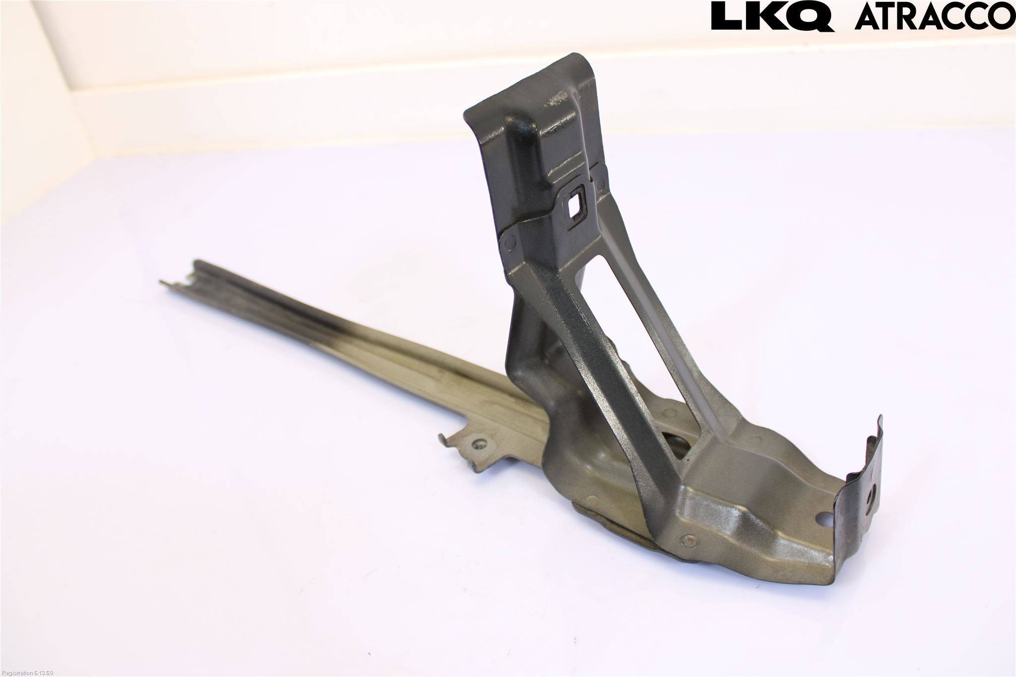 Toyota AVENSIS 16-18 Frontplate