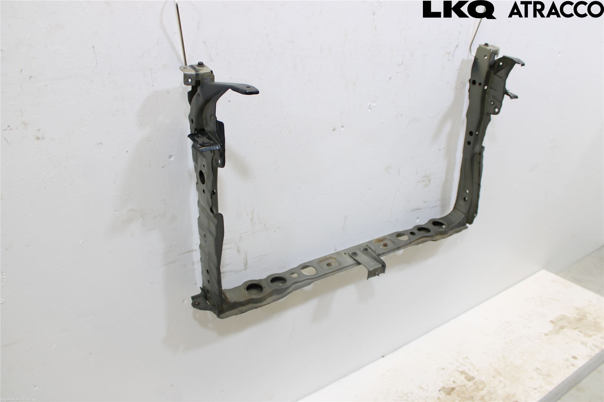 Toyota AVENSIS 16-18 Frontplate