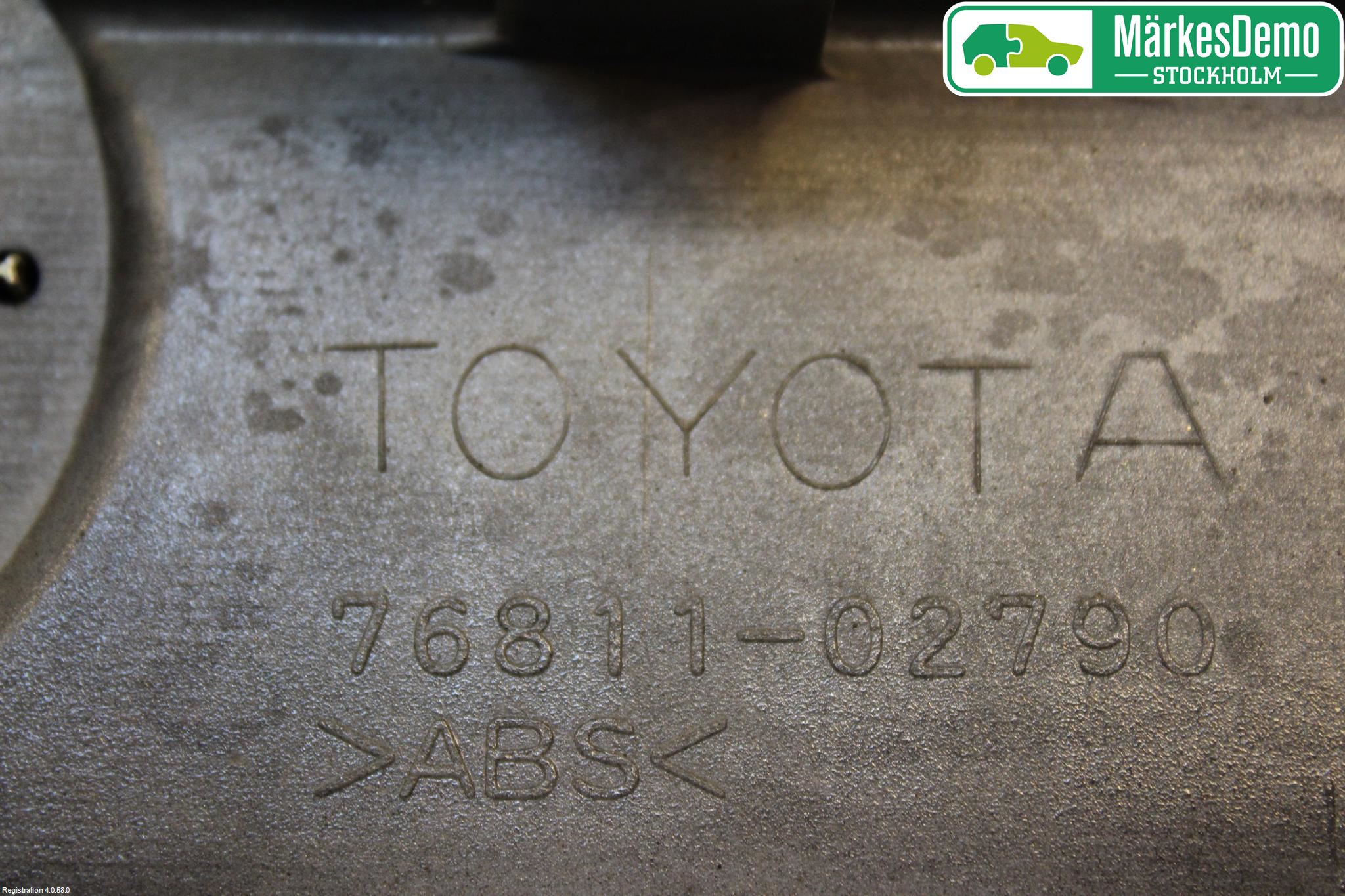 Toyota AURIS 13-19 Refleksplate - Skiltplate