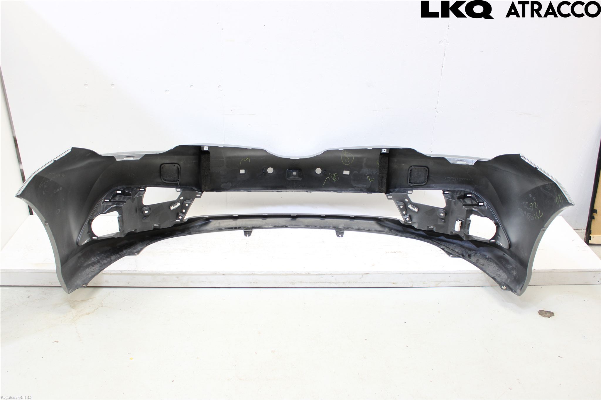 Toyota AURIS 13-19 Støtfanger Foran Plastdeksel