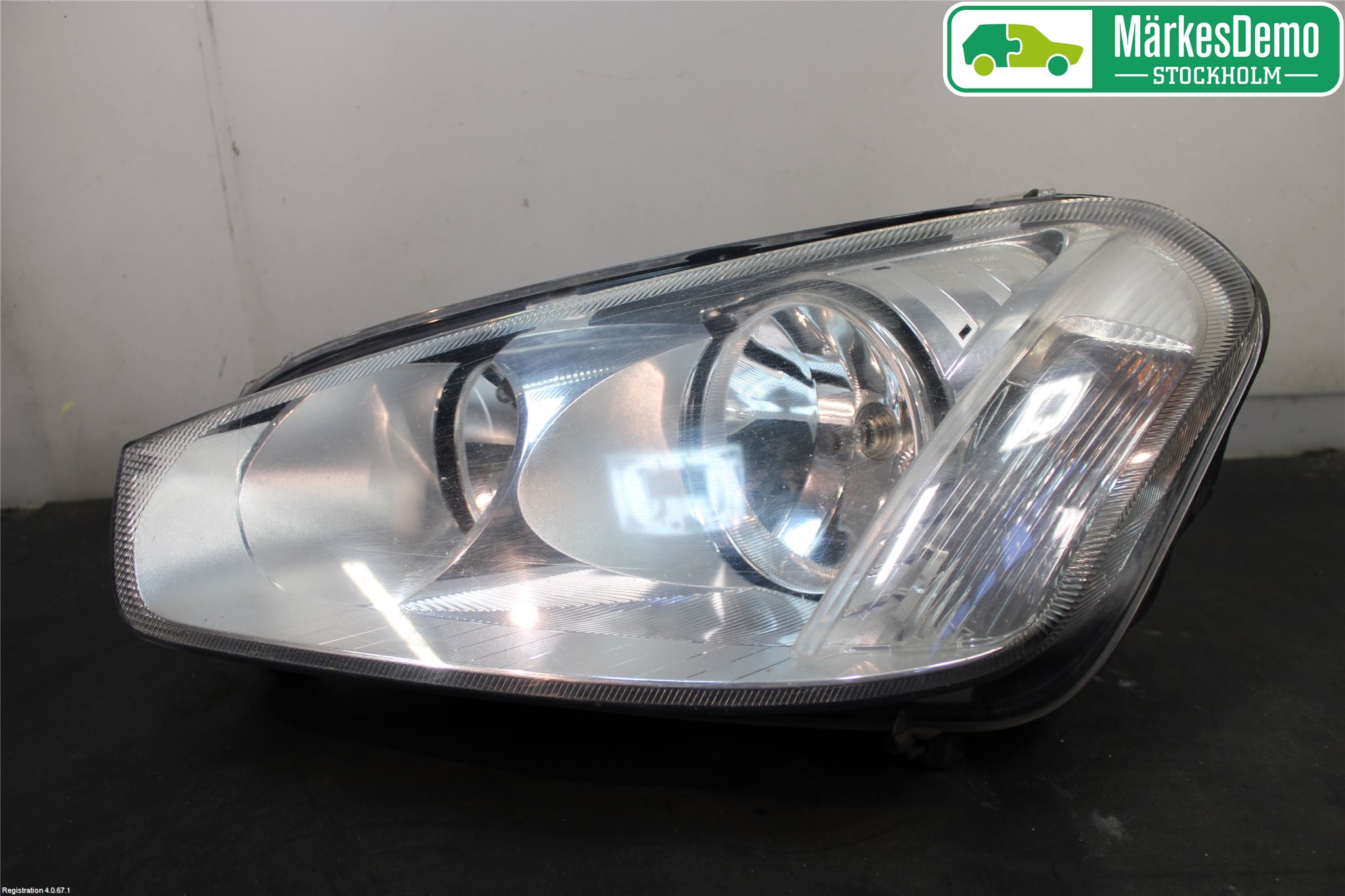 Ford FOCUS C-MAX I 07-10 Frontlykt Venstre