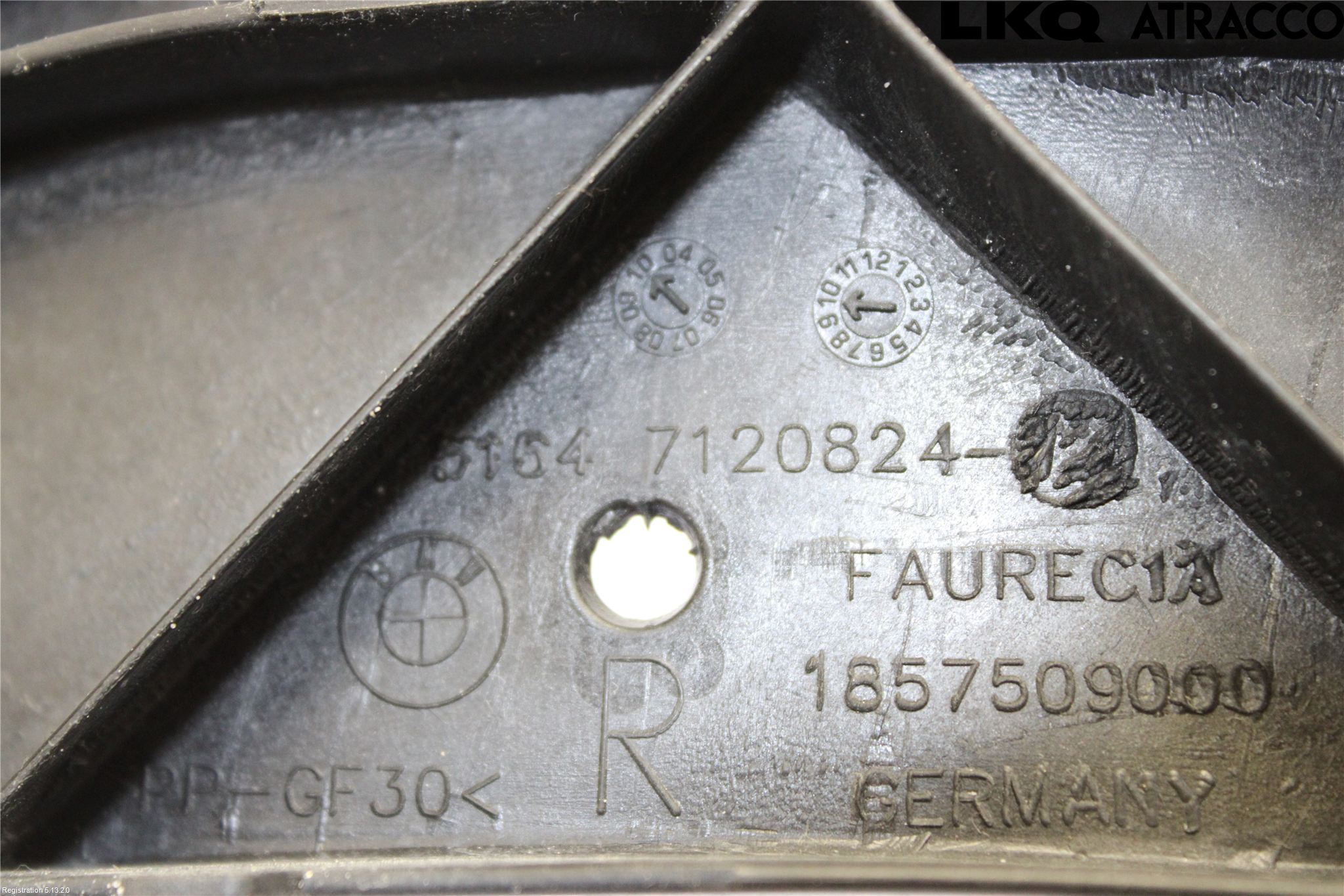 BMW 1 E87/81 5D/3D 03-11 Frontlykt Ramme H Lyktering