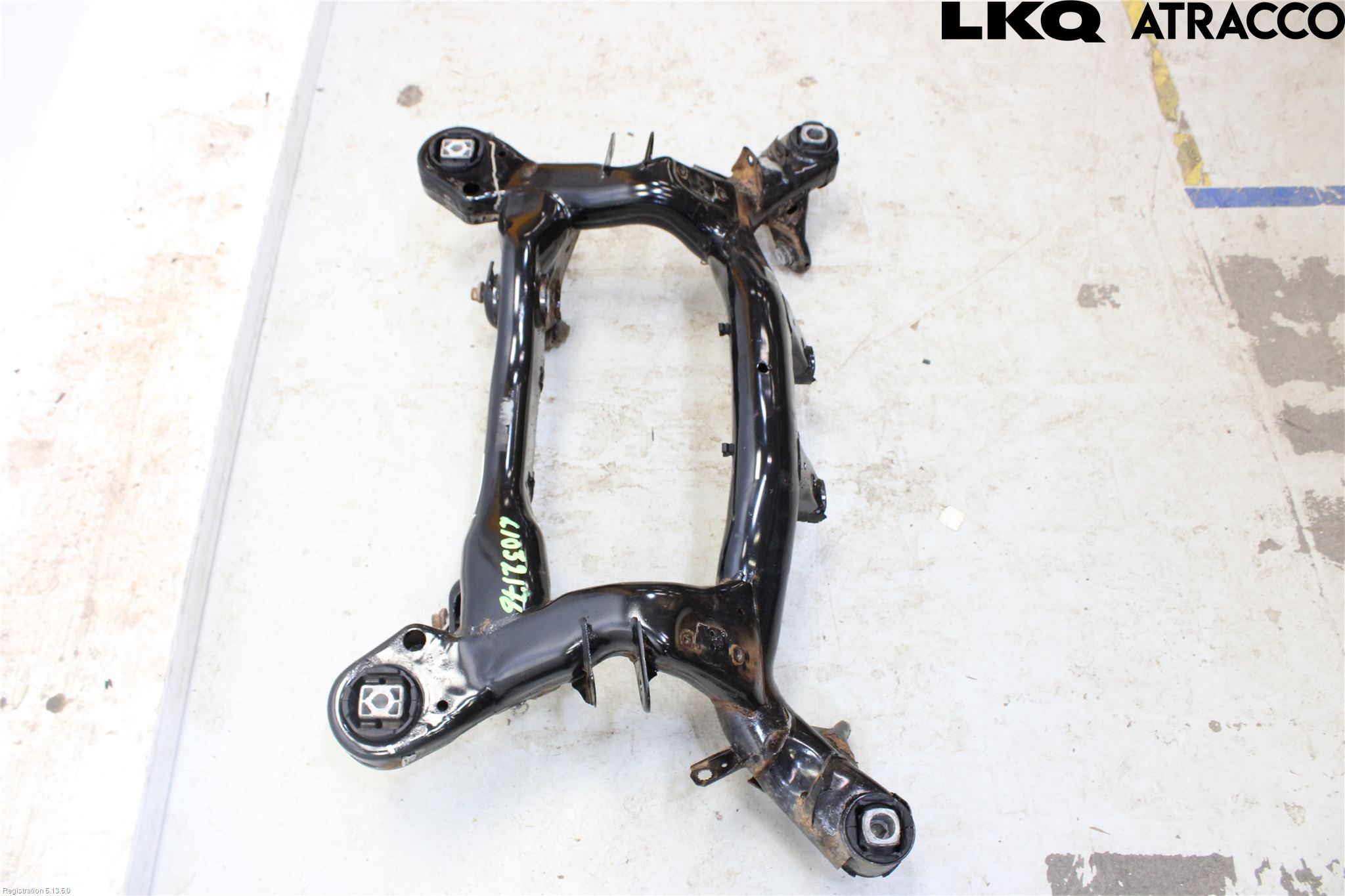BMW X1 E84 10-15 Bakaksel Feste Travers-Ramme