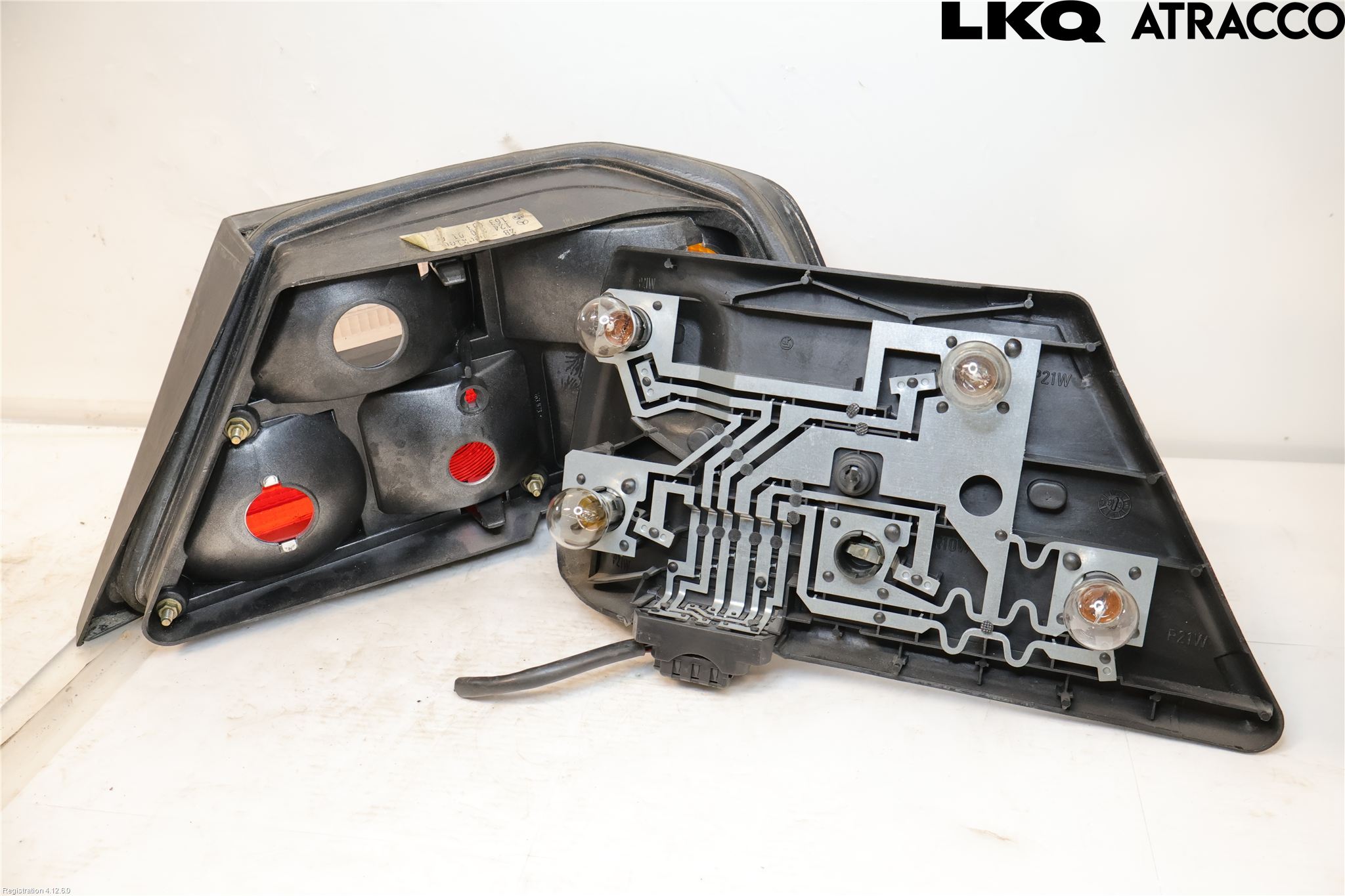 Mercedes-Benz MB 200-500  (W124) 86-96 Baklykt Venstre