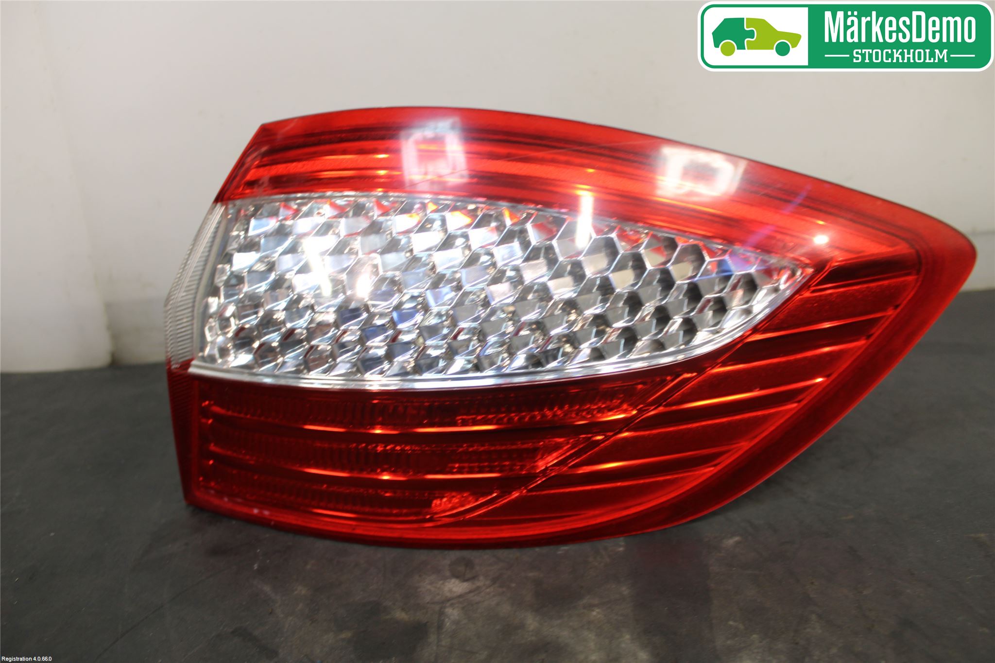 Ford MONDEO 07-15 Baklykt Høyre