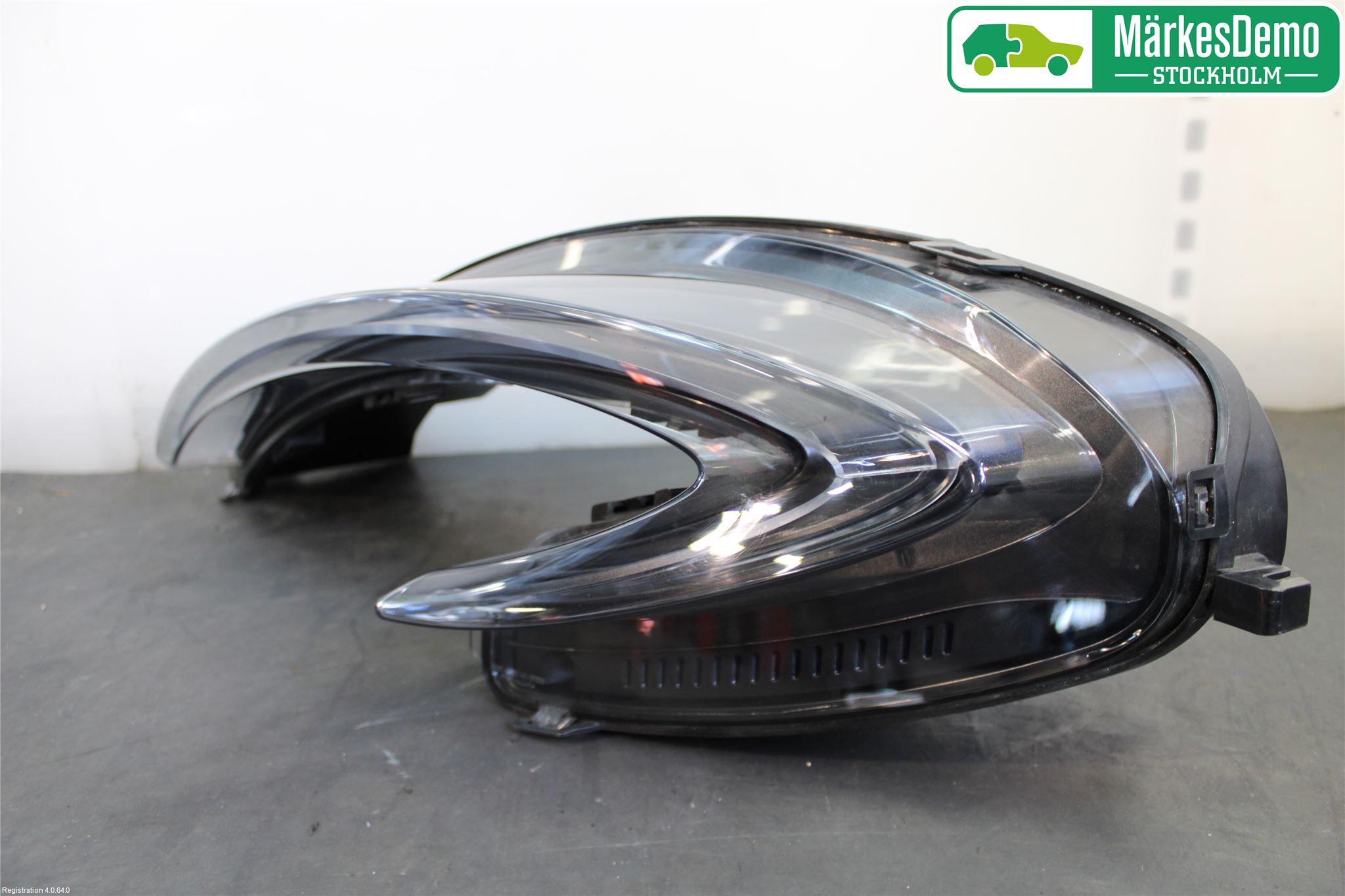 McLAREN Baklykt Høyre