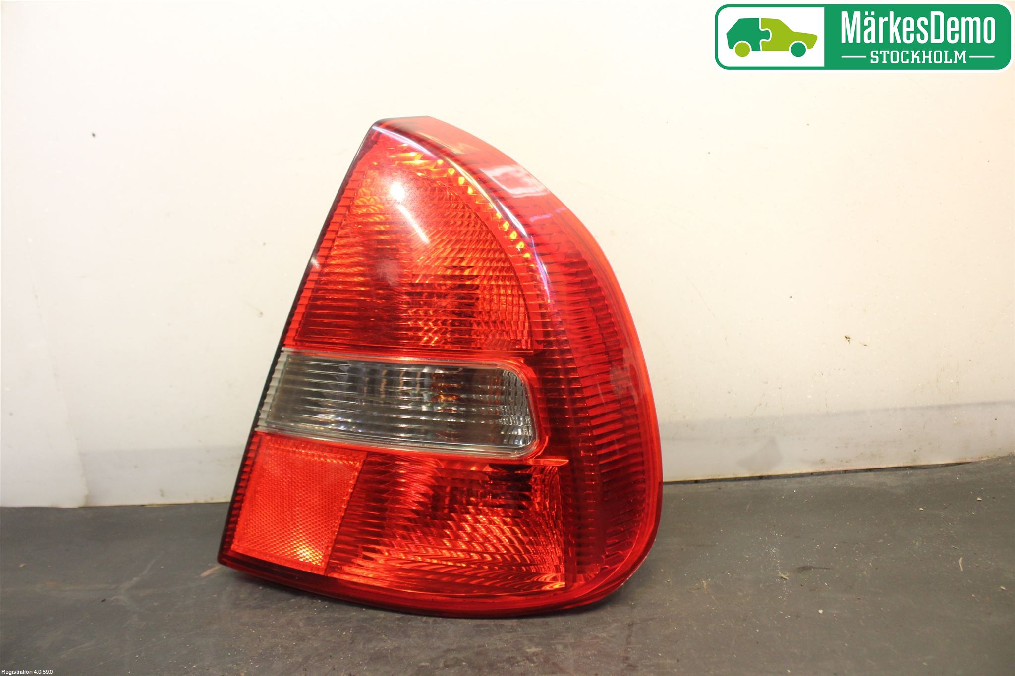 Mitsubishi CARISMA 00-04 Baklykt Høyre