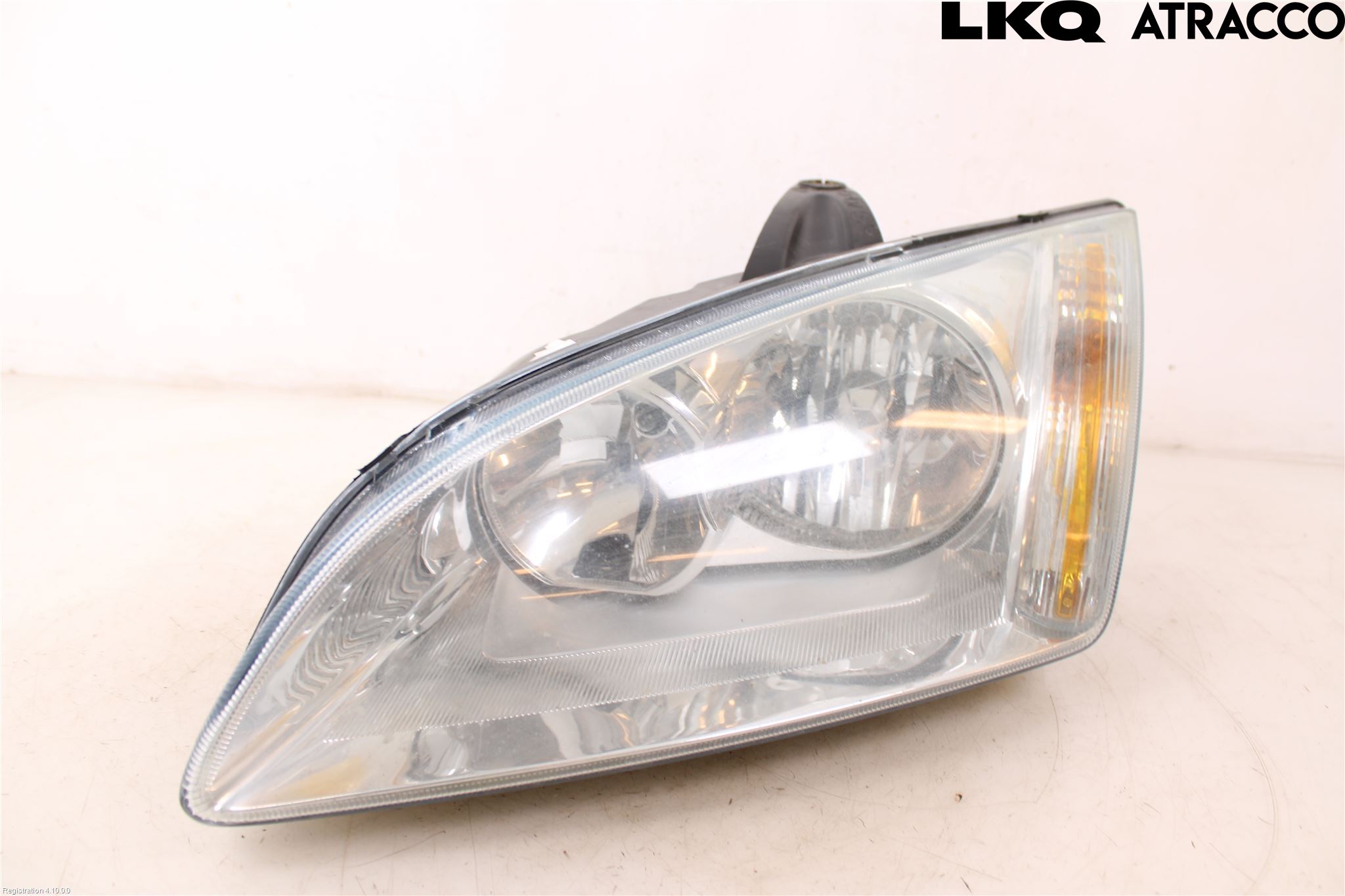 Ford FOCUS     04-07 Frontlykt Venstre