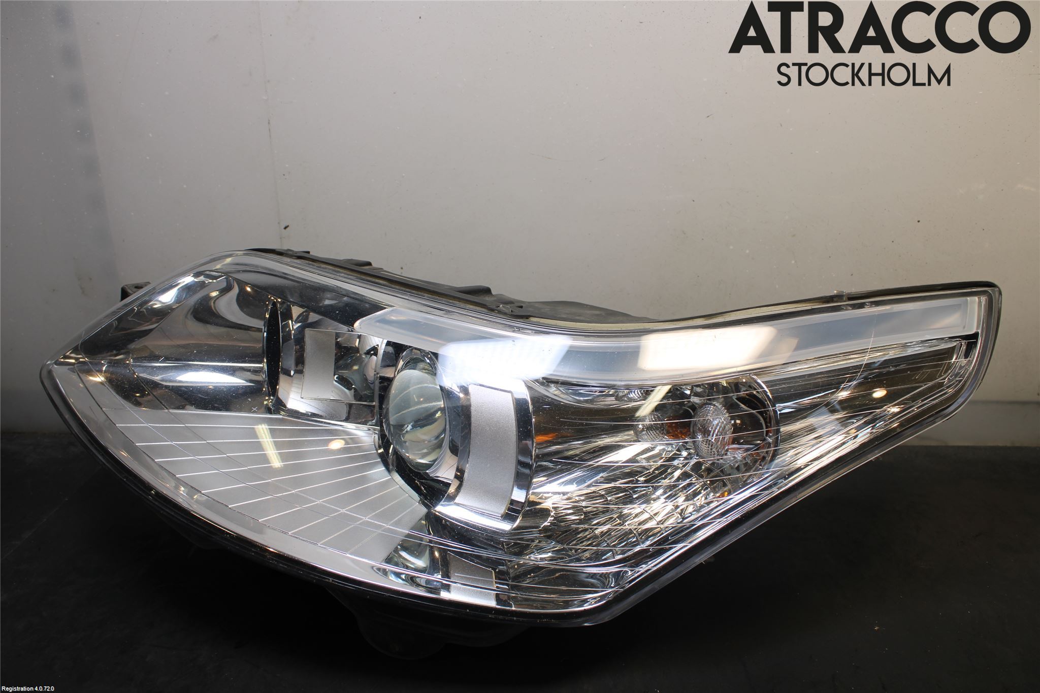 Citroen C4 I   05-10 Frontlykt Venstre