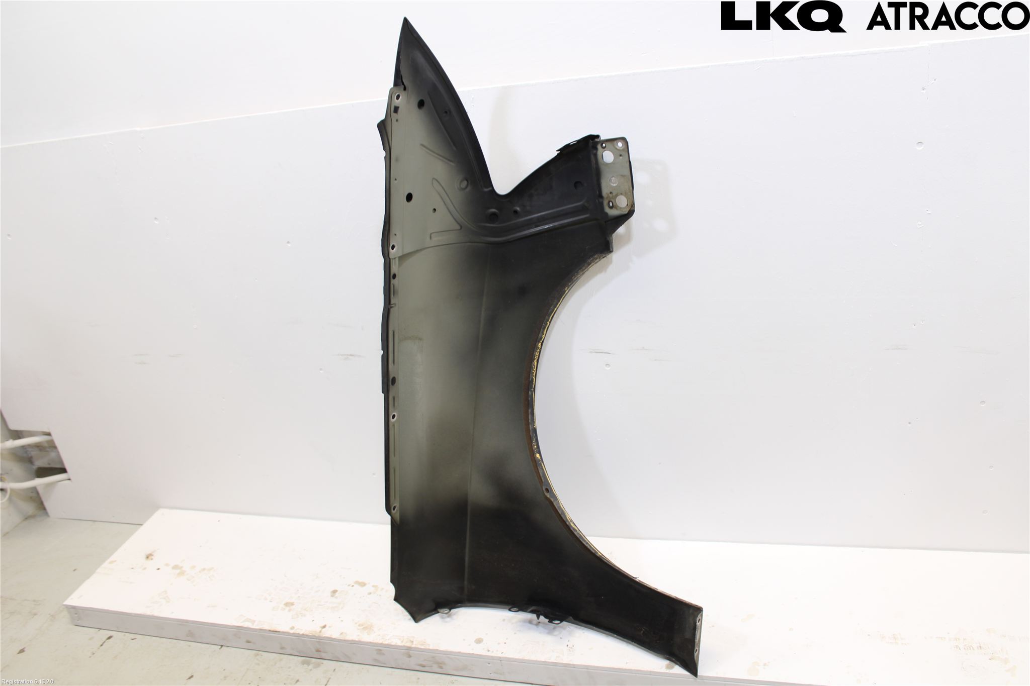 Audi A6/S6     05-11 Skjerm Foran Venstre
