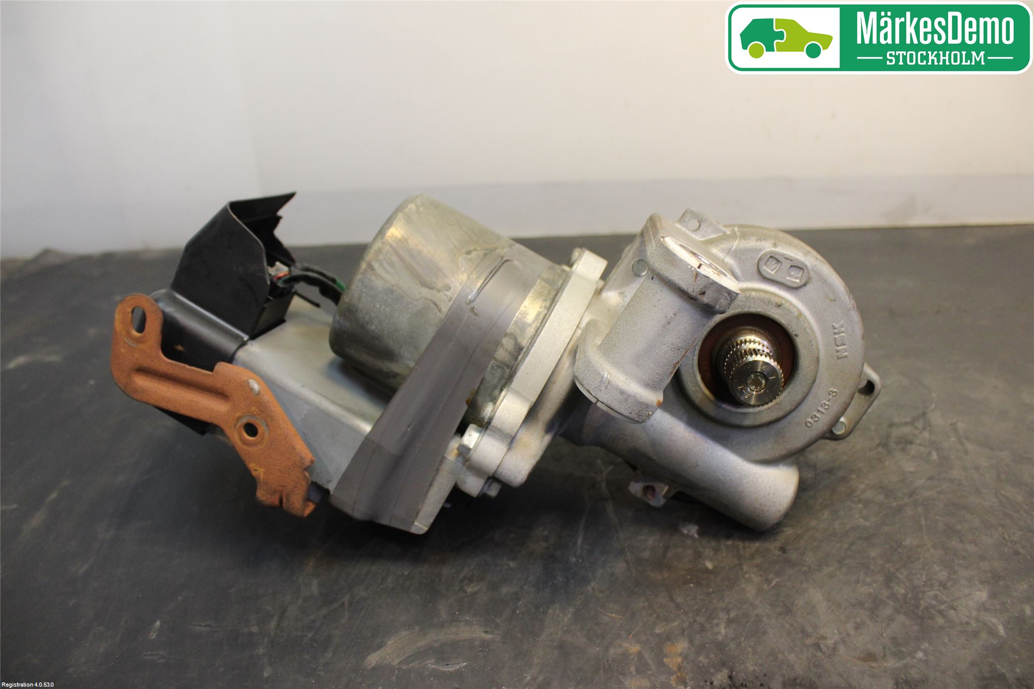 Toyota RAV4 13-18 Rattakselaggregat Innebygd Servo
