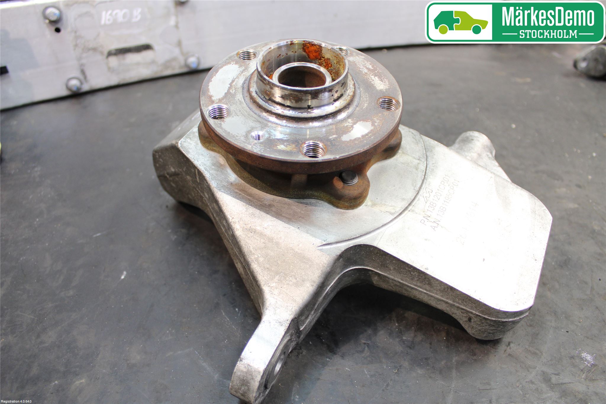McLAREN Spindel Vf