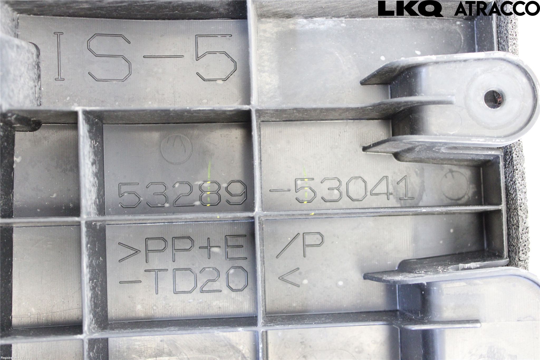 Lexus IS 250/350 14-20 Radiator Feste - Ramme - Bjelk