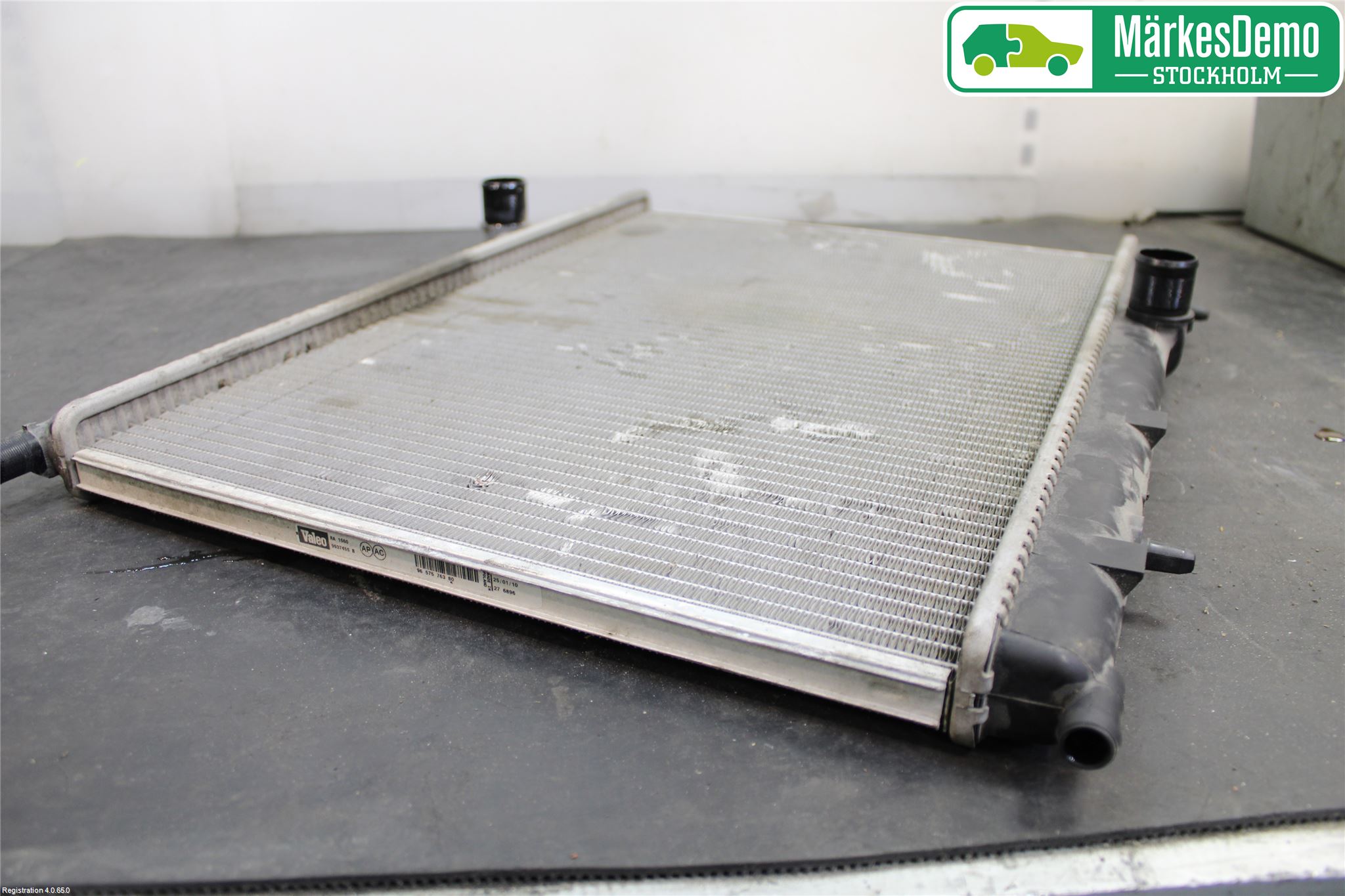Citroen C4 I   05-10 Radiator Manuell