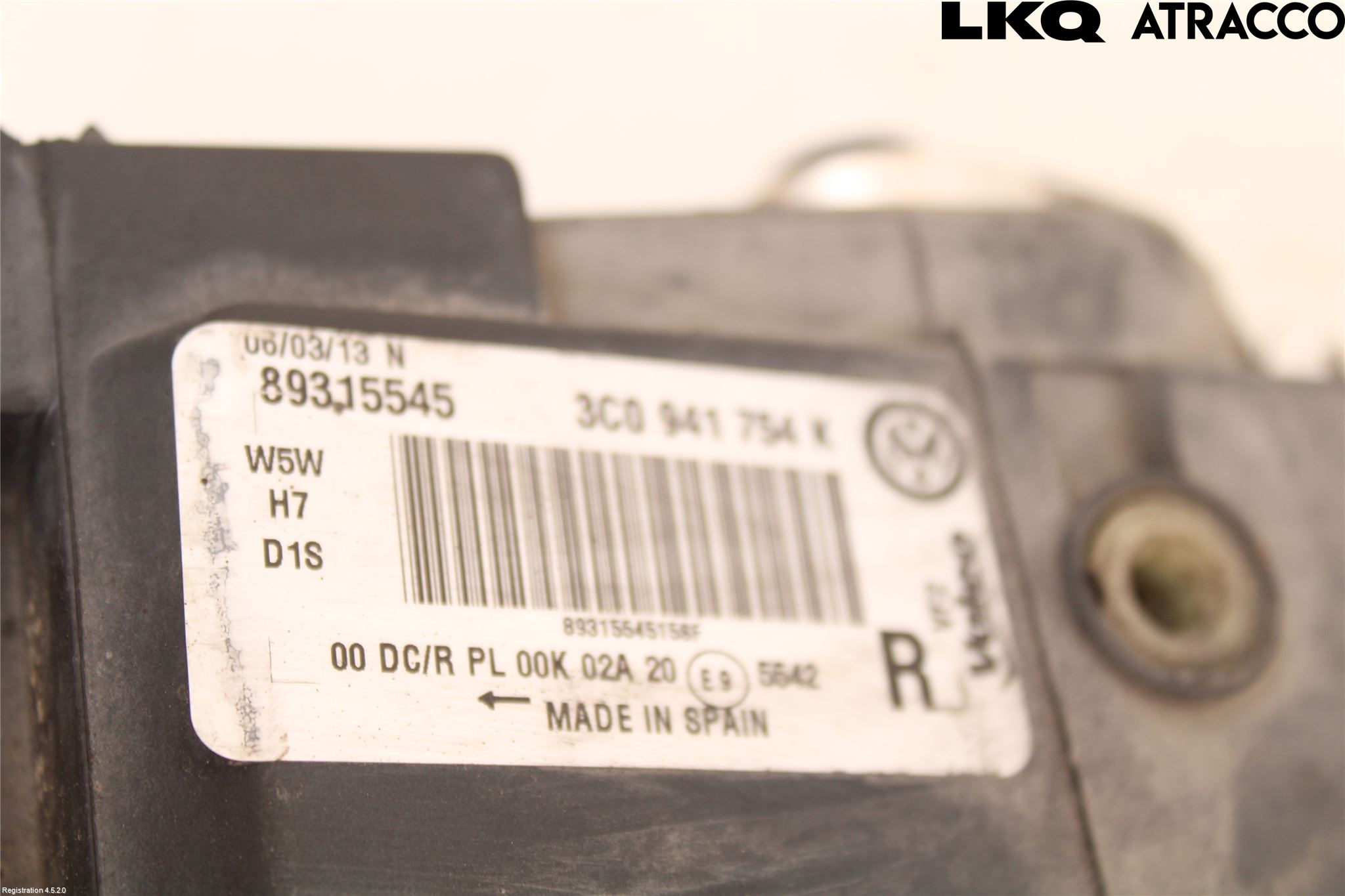 Volkswagen VW PASSAT 05-11 Frontlykt Høyre