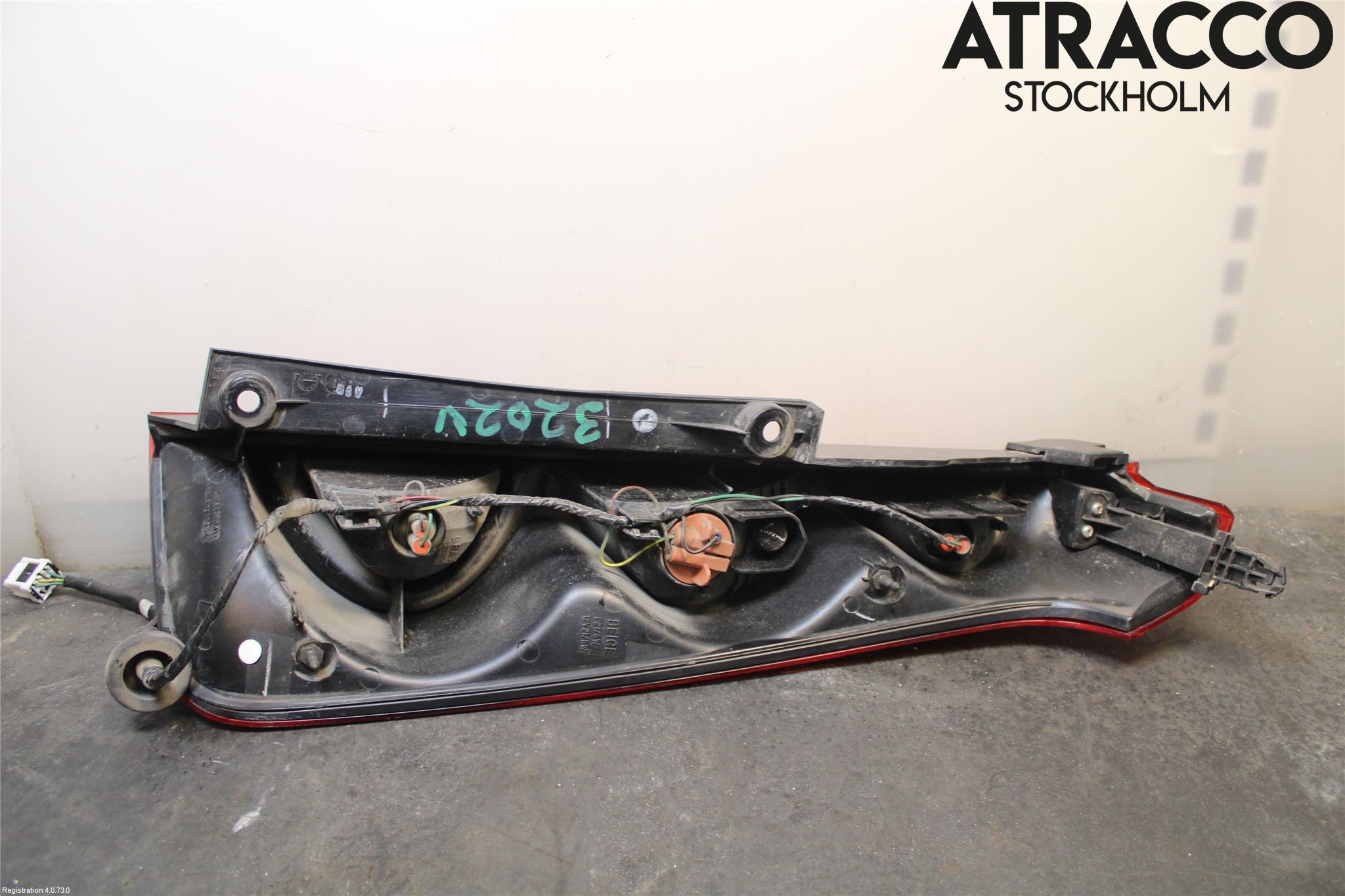 Nissan NOTE E11 06-14 Baklykt Venstre