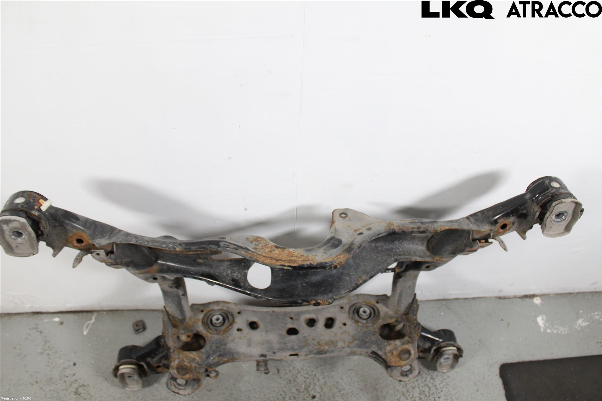 Audi A6/S6 4G 11-18 Bakaksel Feste Travers-Ramme