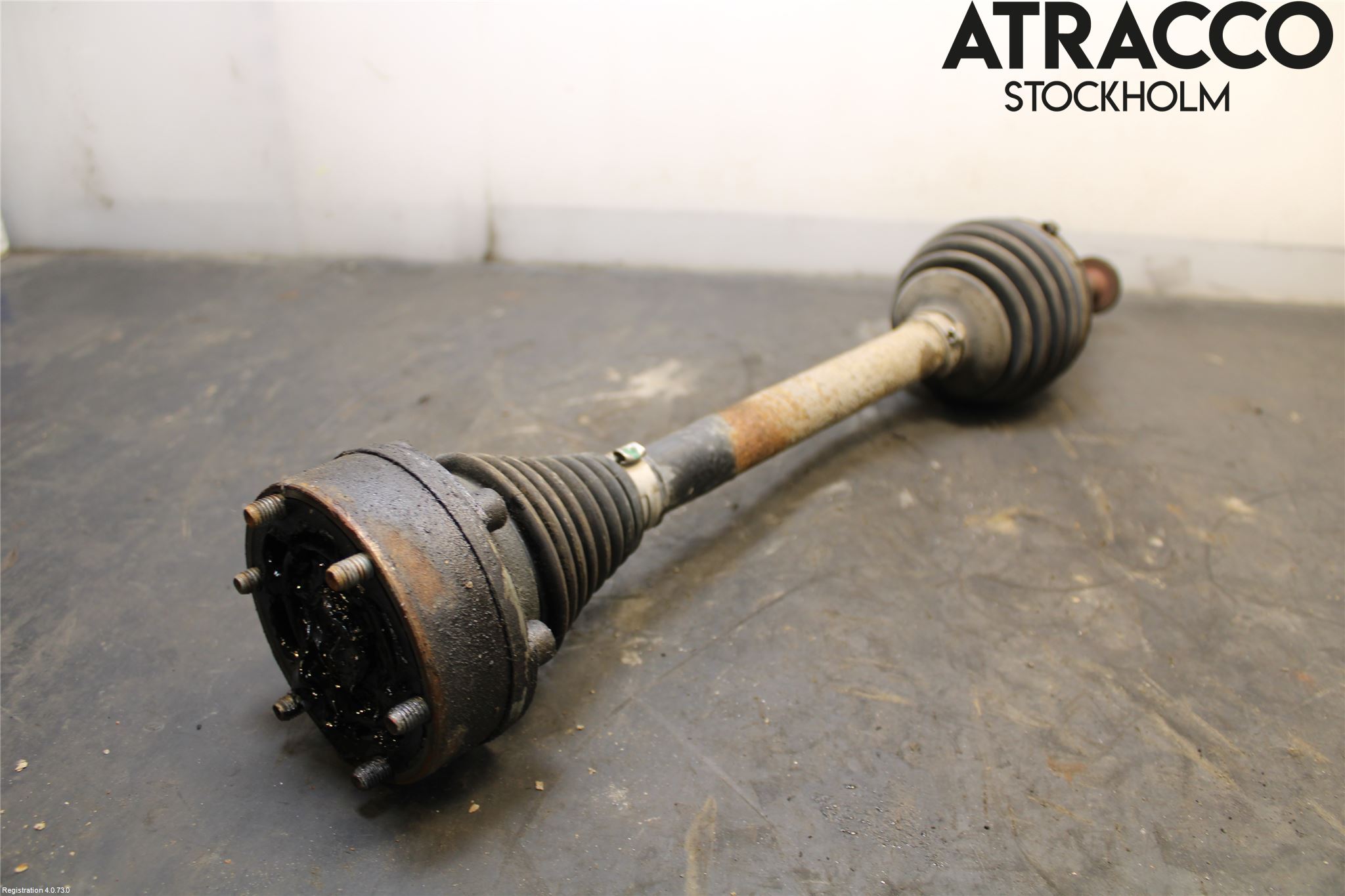 Volkswagen VW PASSAT 05-11 Drivaksel Foran Kompl Venstre